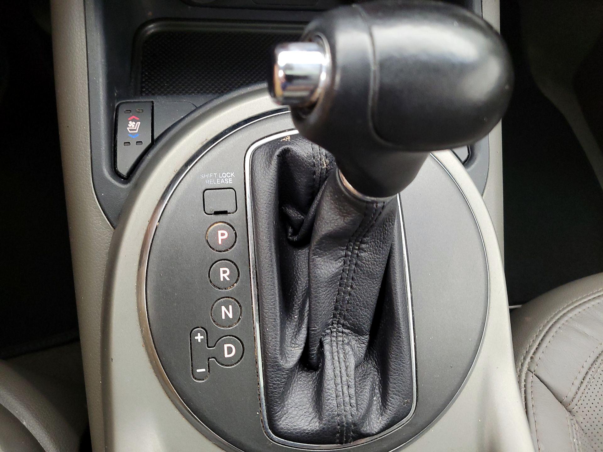Thumbnail: 2013 Kia Sportage - 18