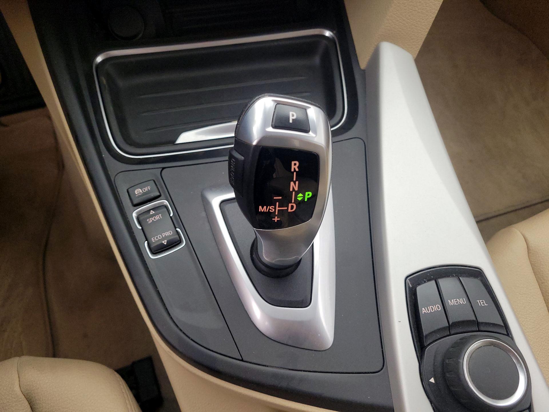 Thumbnail: 2014 BMW 3 Series - 16