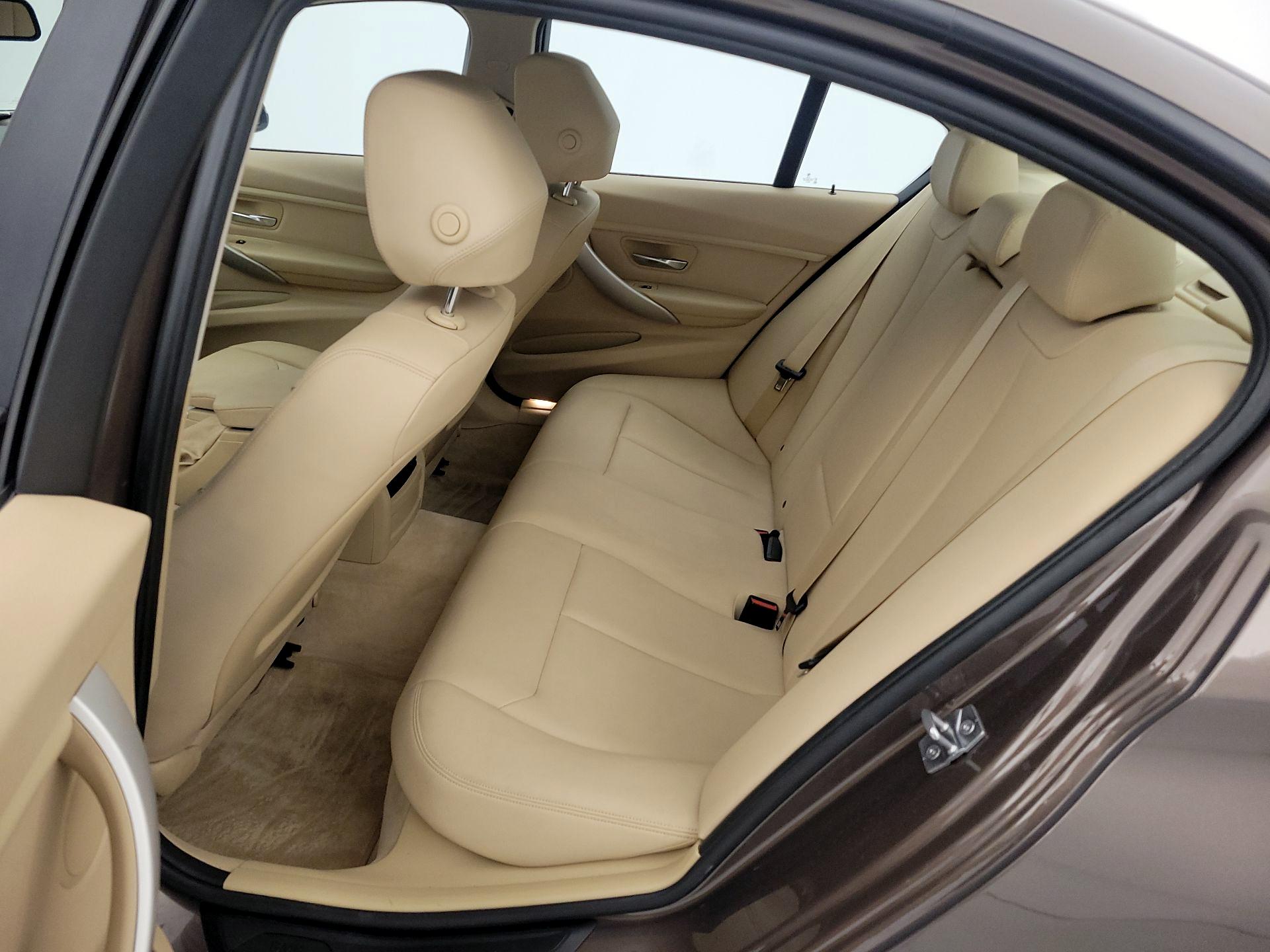 Thumbnail: 2014 BMW 3 Series - 18