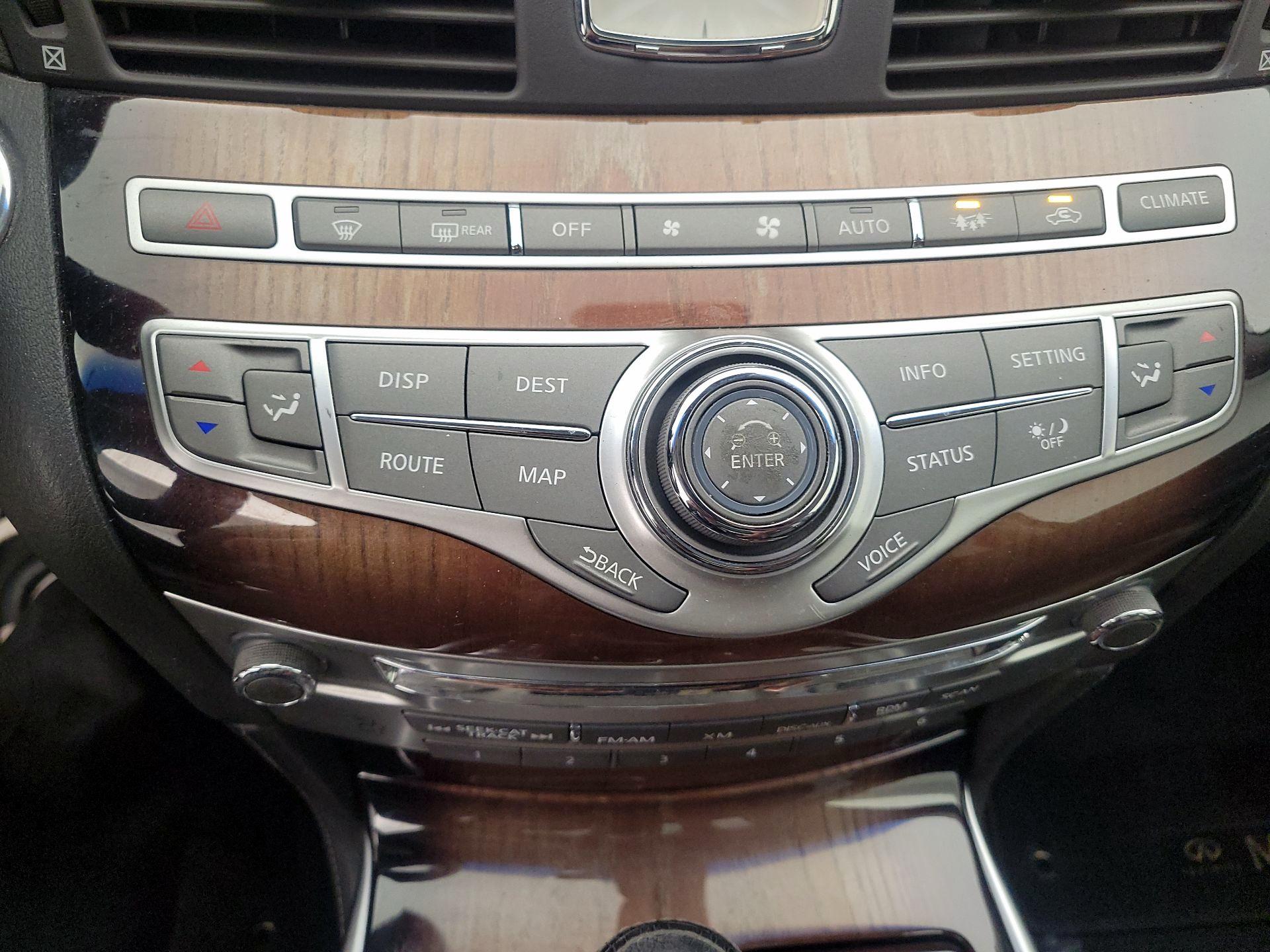 Thumbnail: 2013 INFINITI M56 - 17