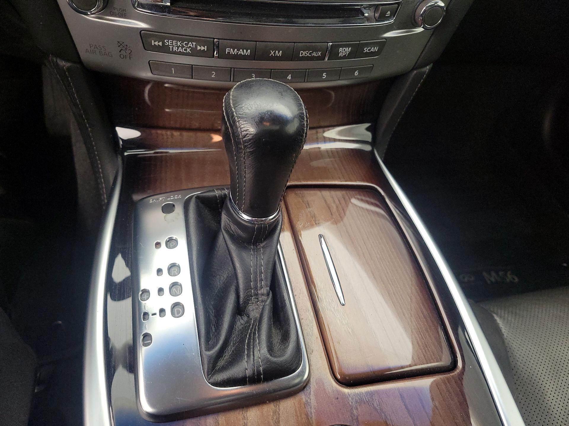 Thumbnail: 2013 INFINITI M56 - 18