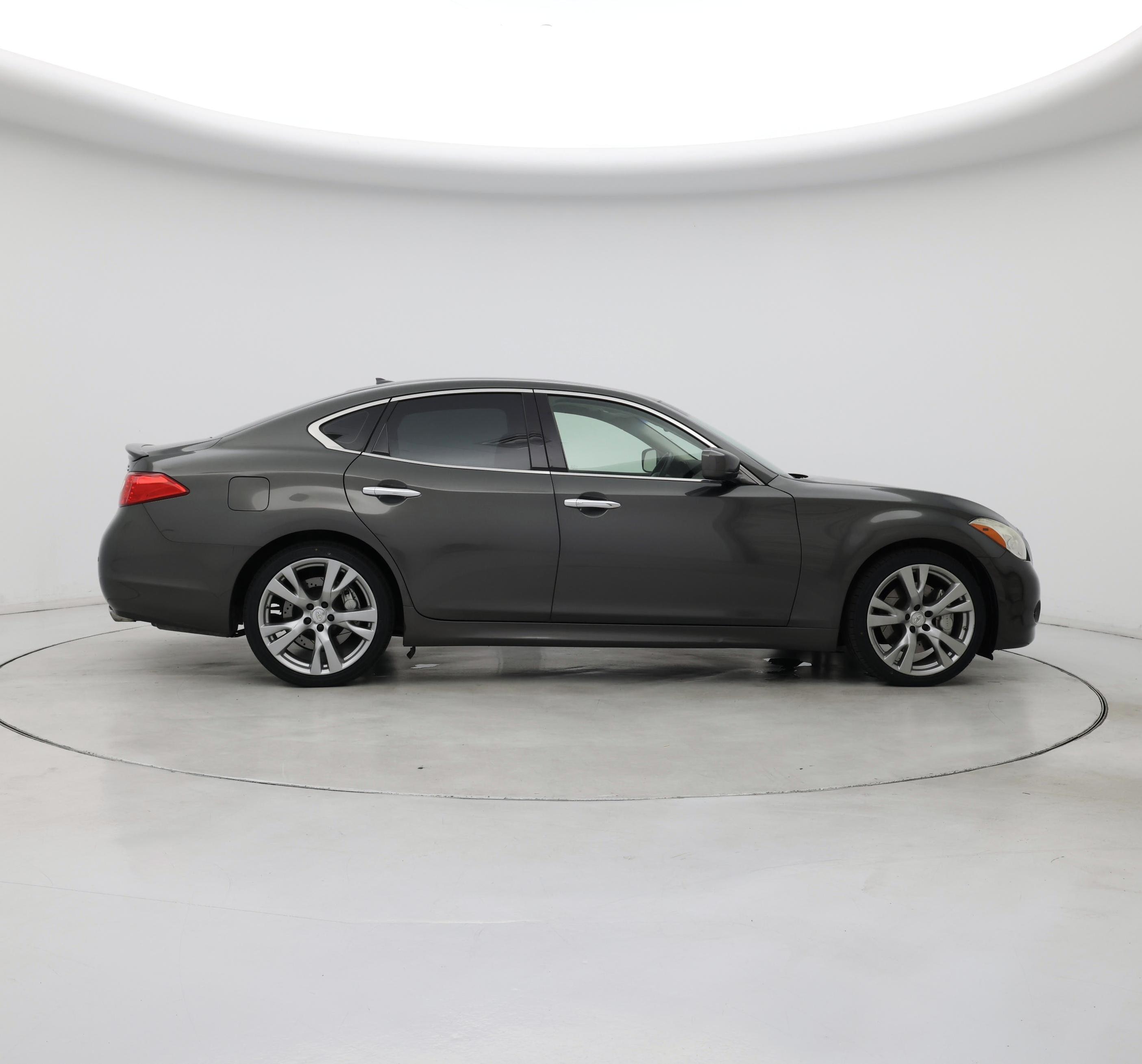 Thumbnail: 2013 INFINITI M56 - 7