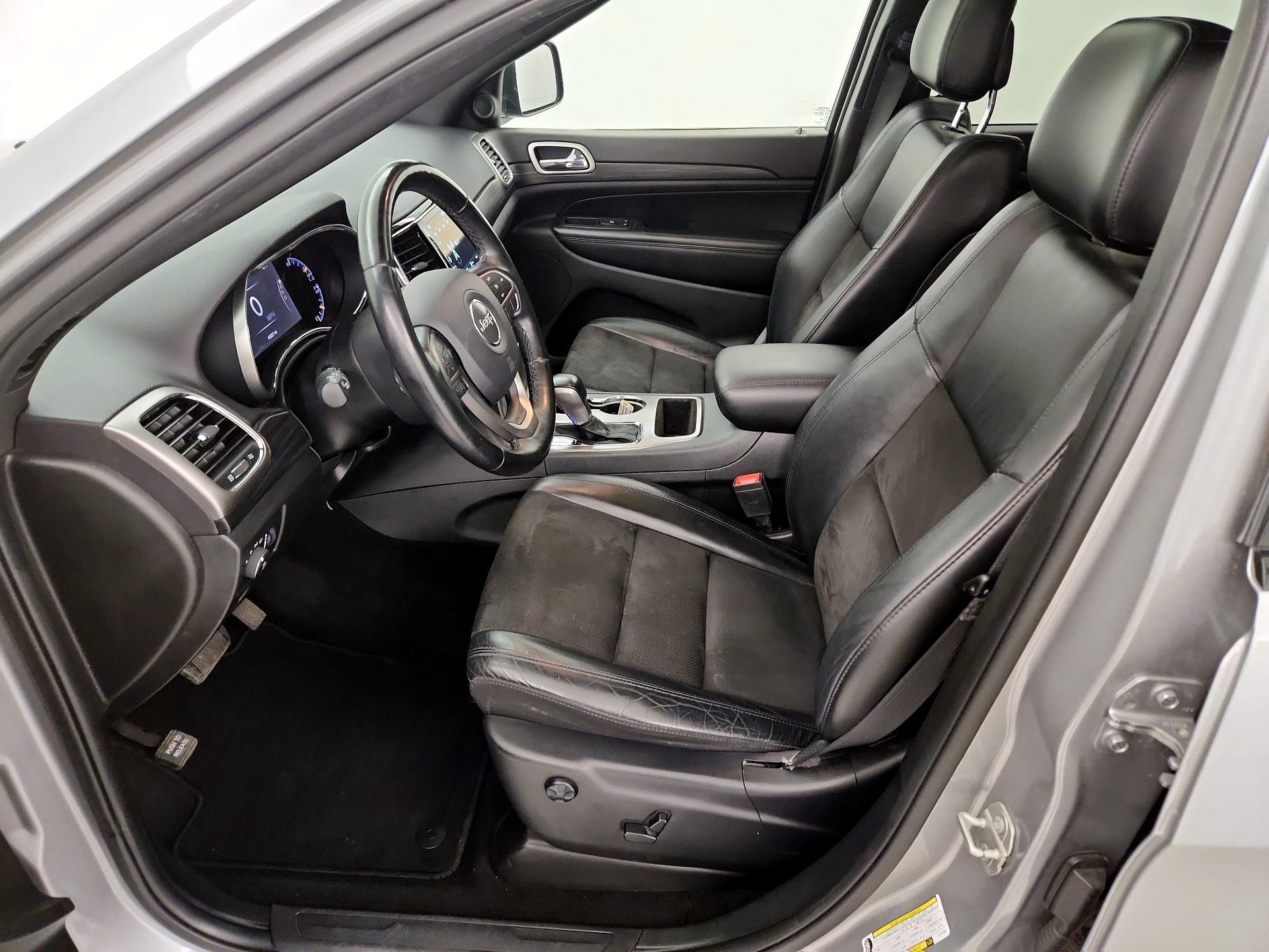 Thumbnail: 2020 Jeep Grand Cherokee - 11