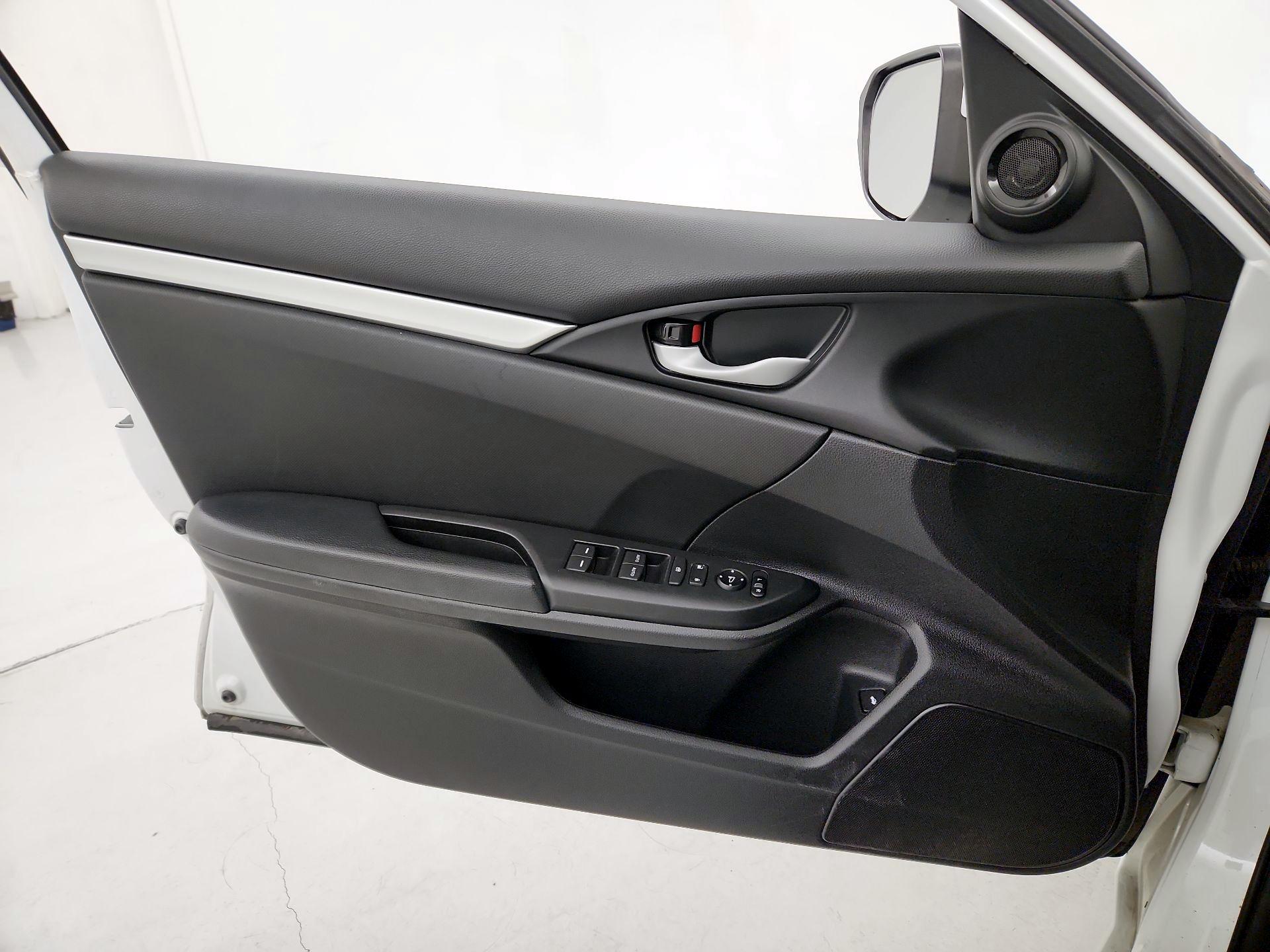 Thumbnail: 2019 Honda Civic - 12