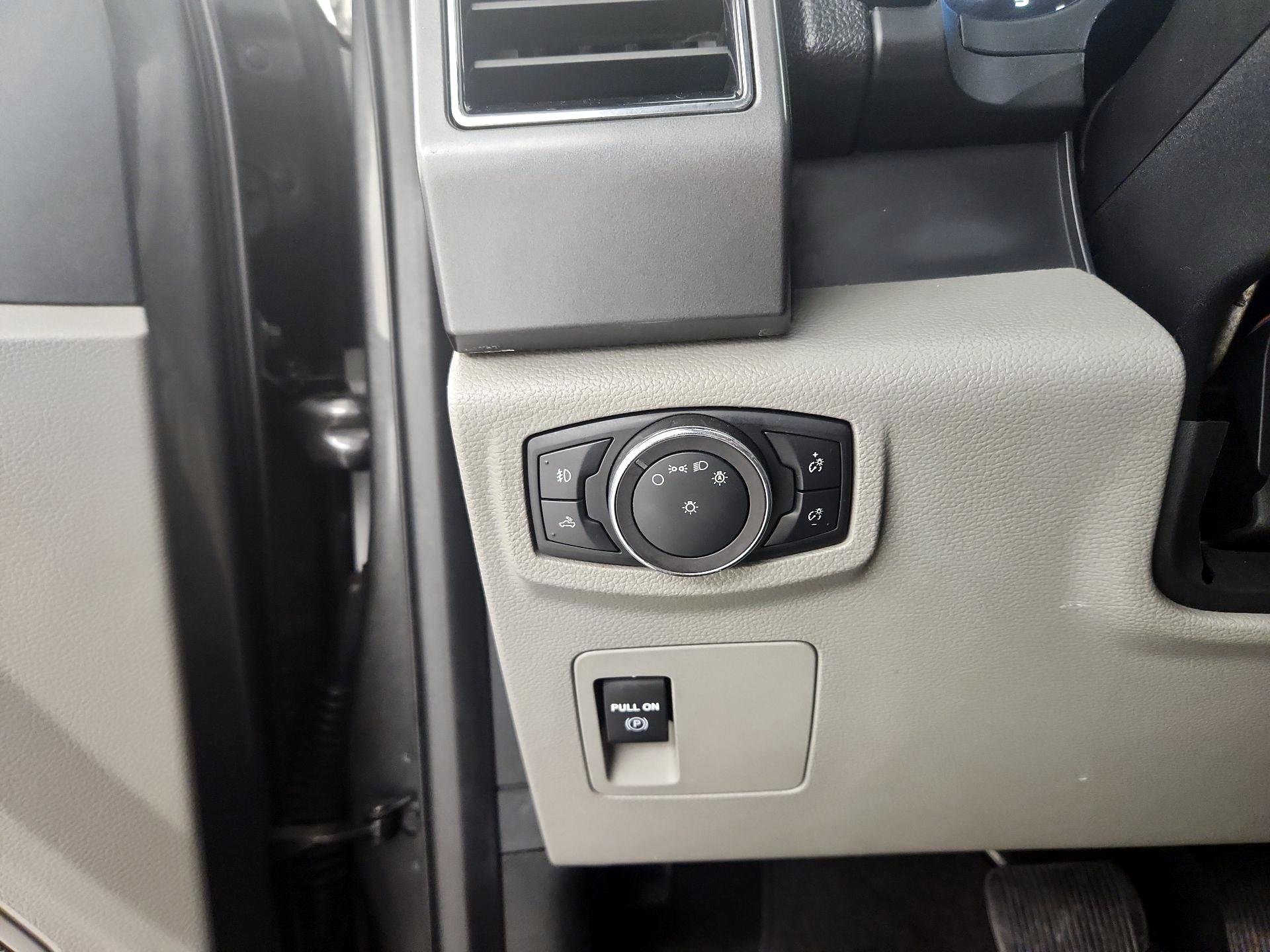 Thumbnail: 2019 Ford F-150 - 13