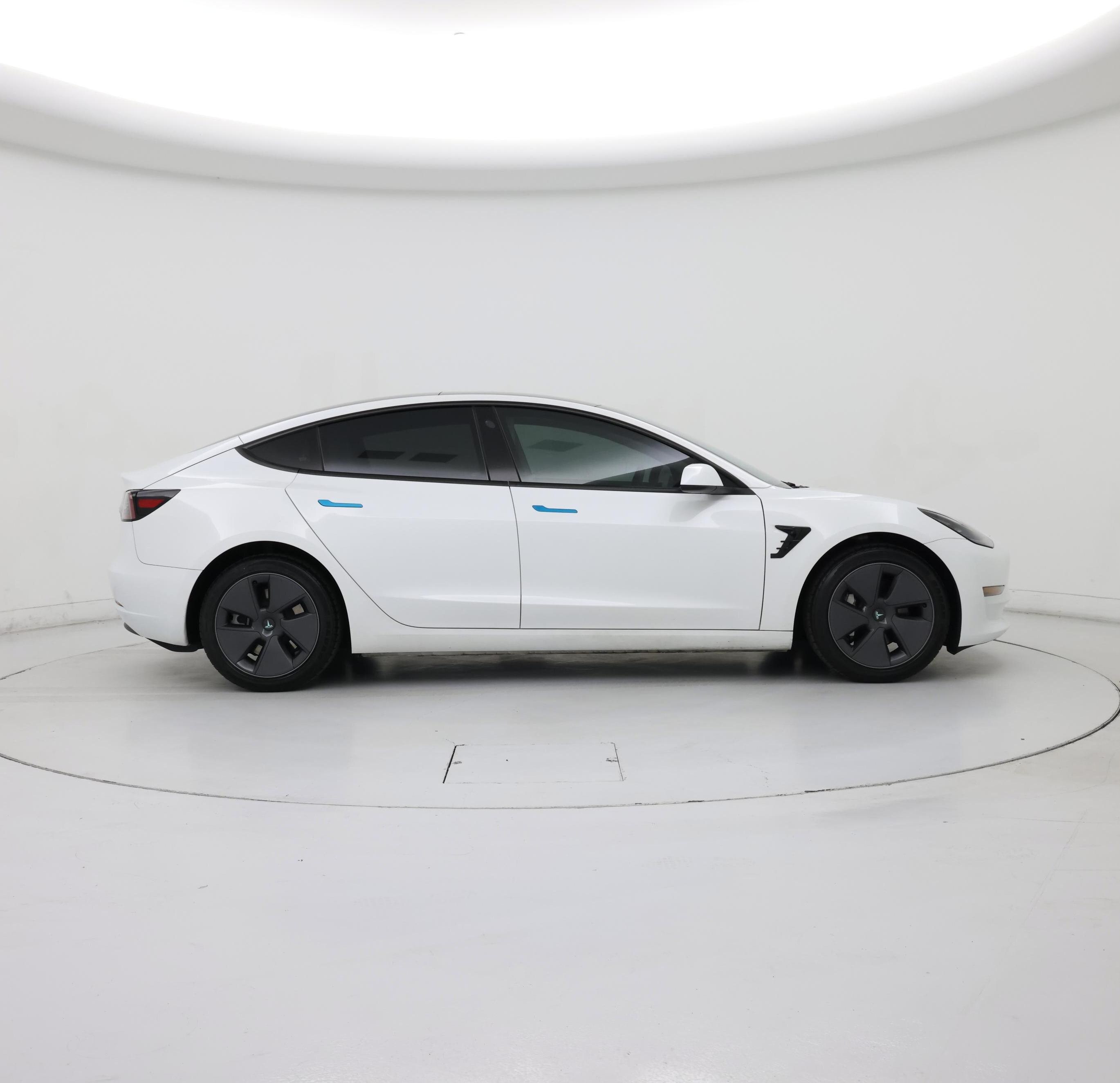 Thumbnail: 2023 Tesla Model 3 - 7