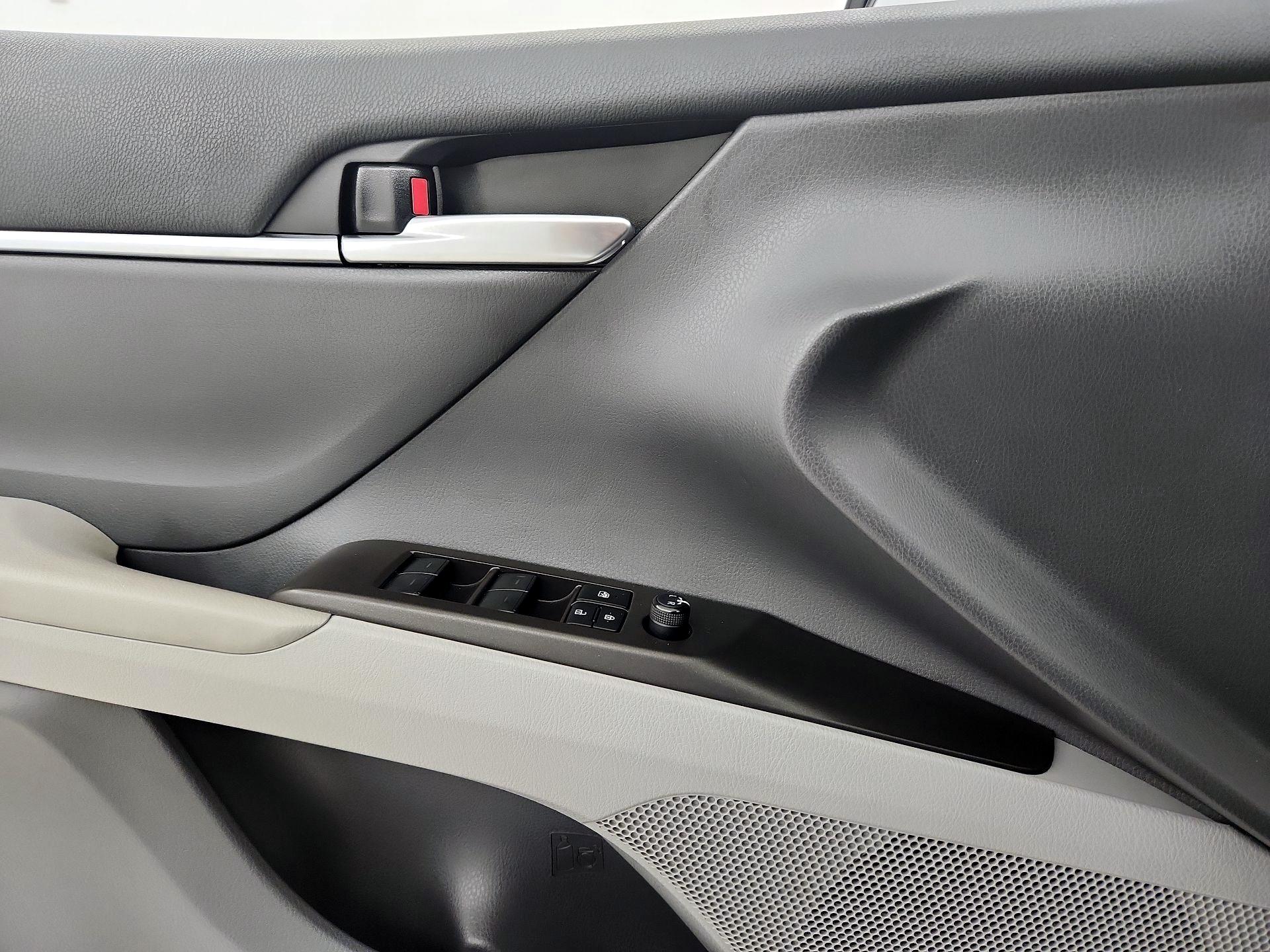 Thumbnail: 2024 Toyota Camry - 12