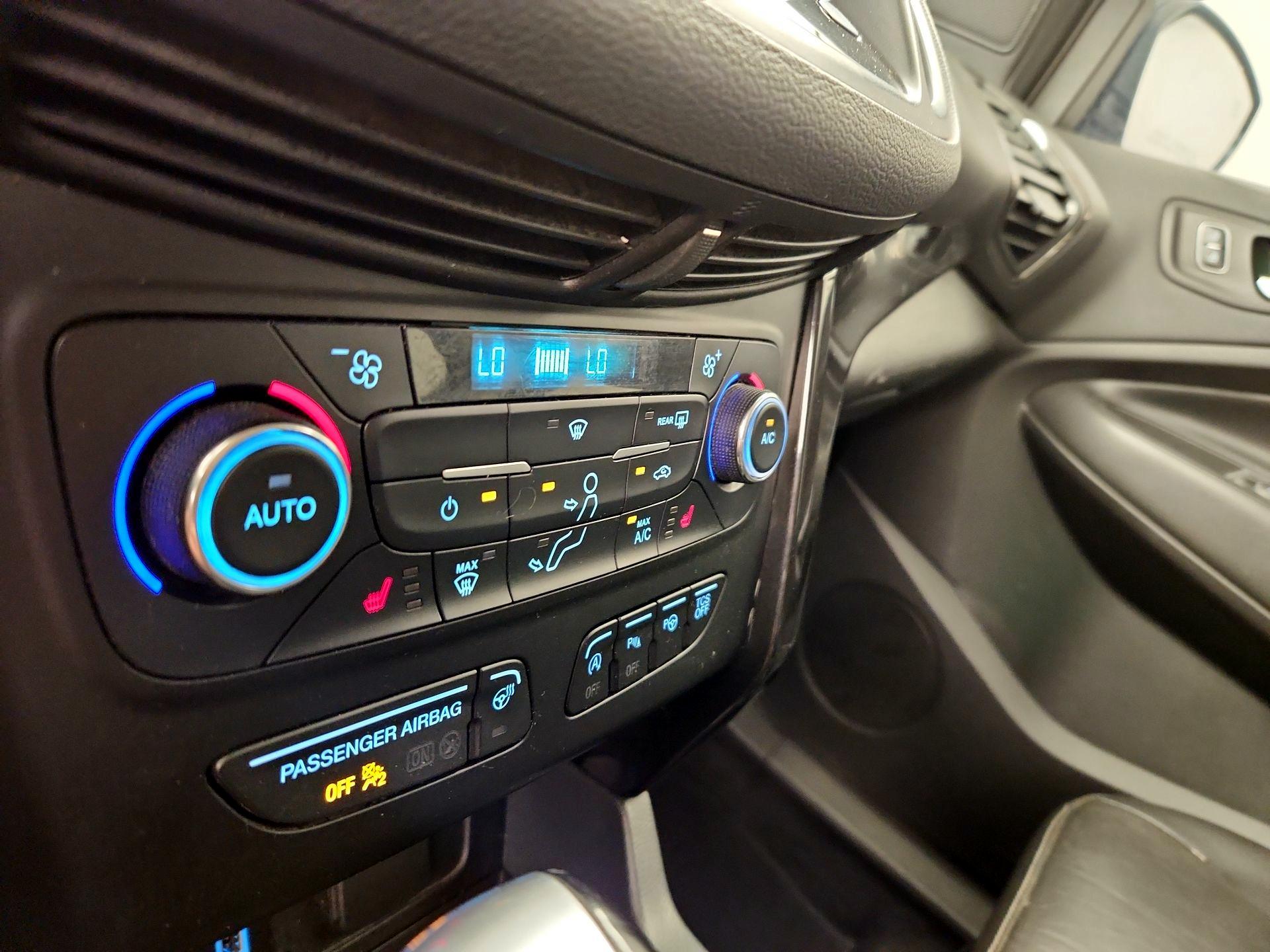 Thumbnail: 2017 Ford Escape - 16