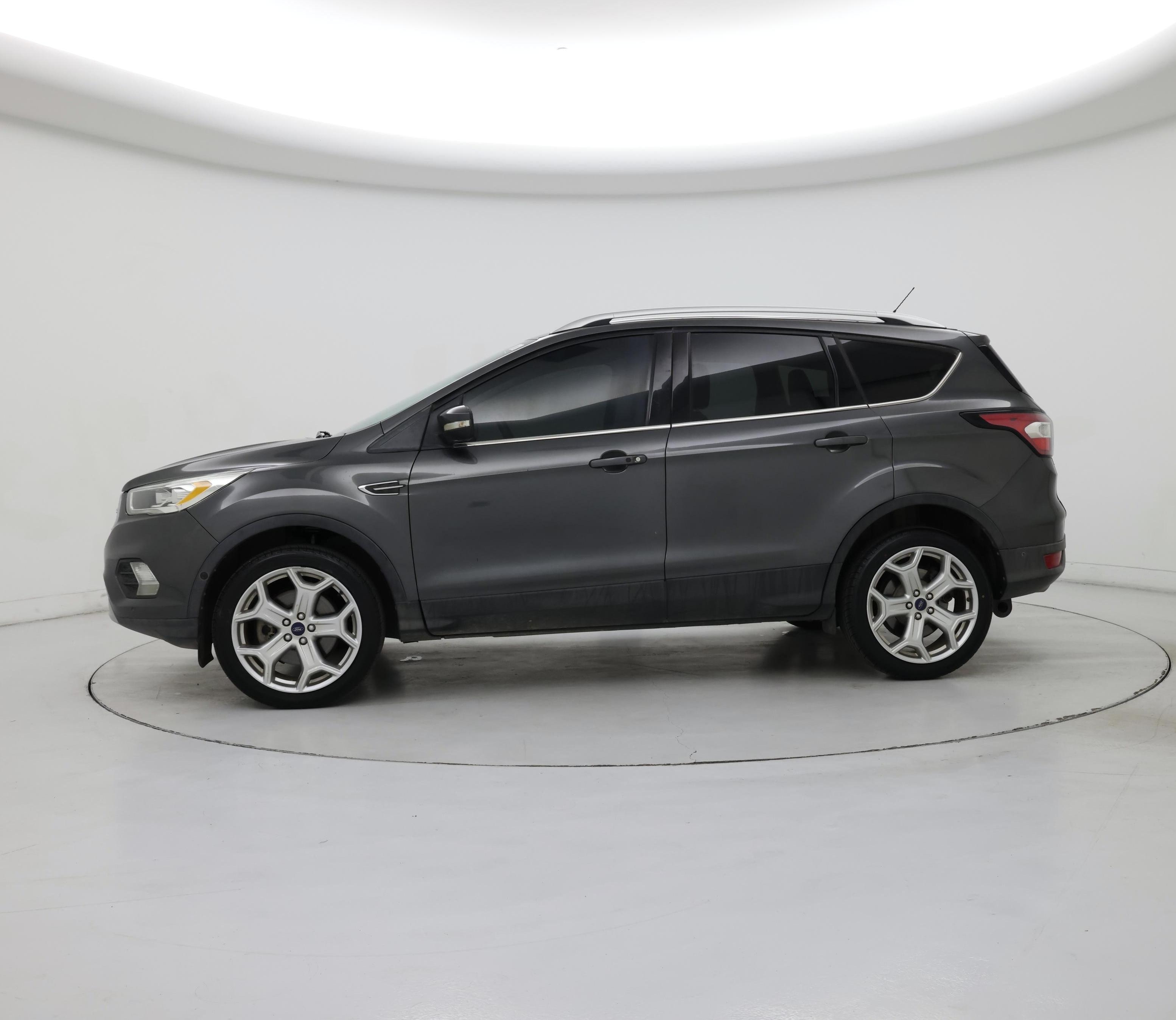 Thumbnail: 2017 Ford Escape - 3