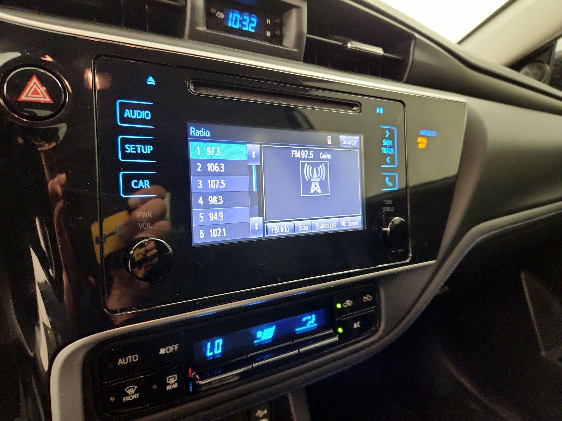 Thumbnail: 2019 Toyota Corolla - 13