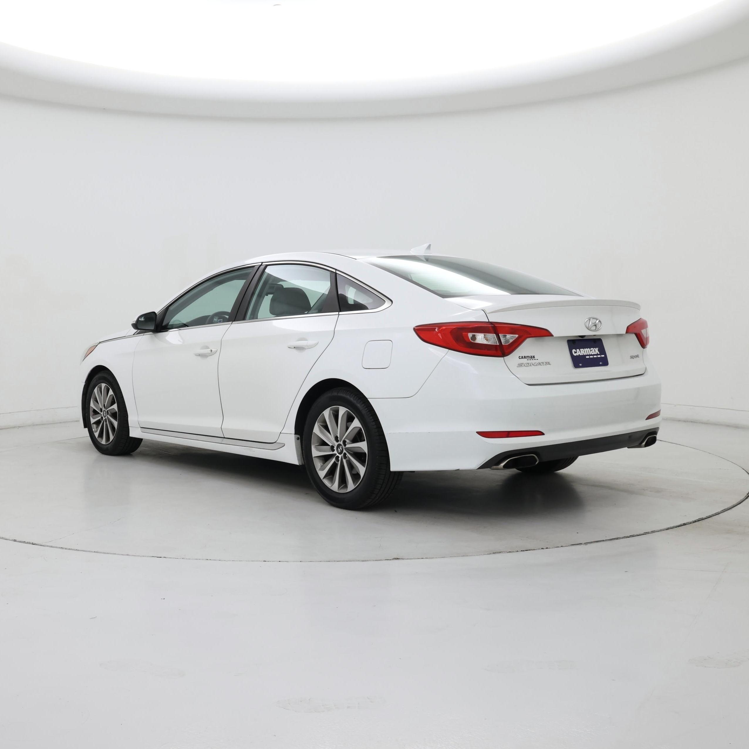 Thumbnail: 2016 Hyundai Sonata - 2