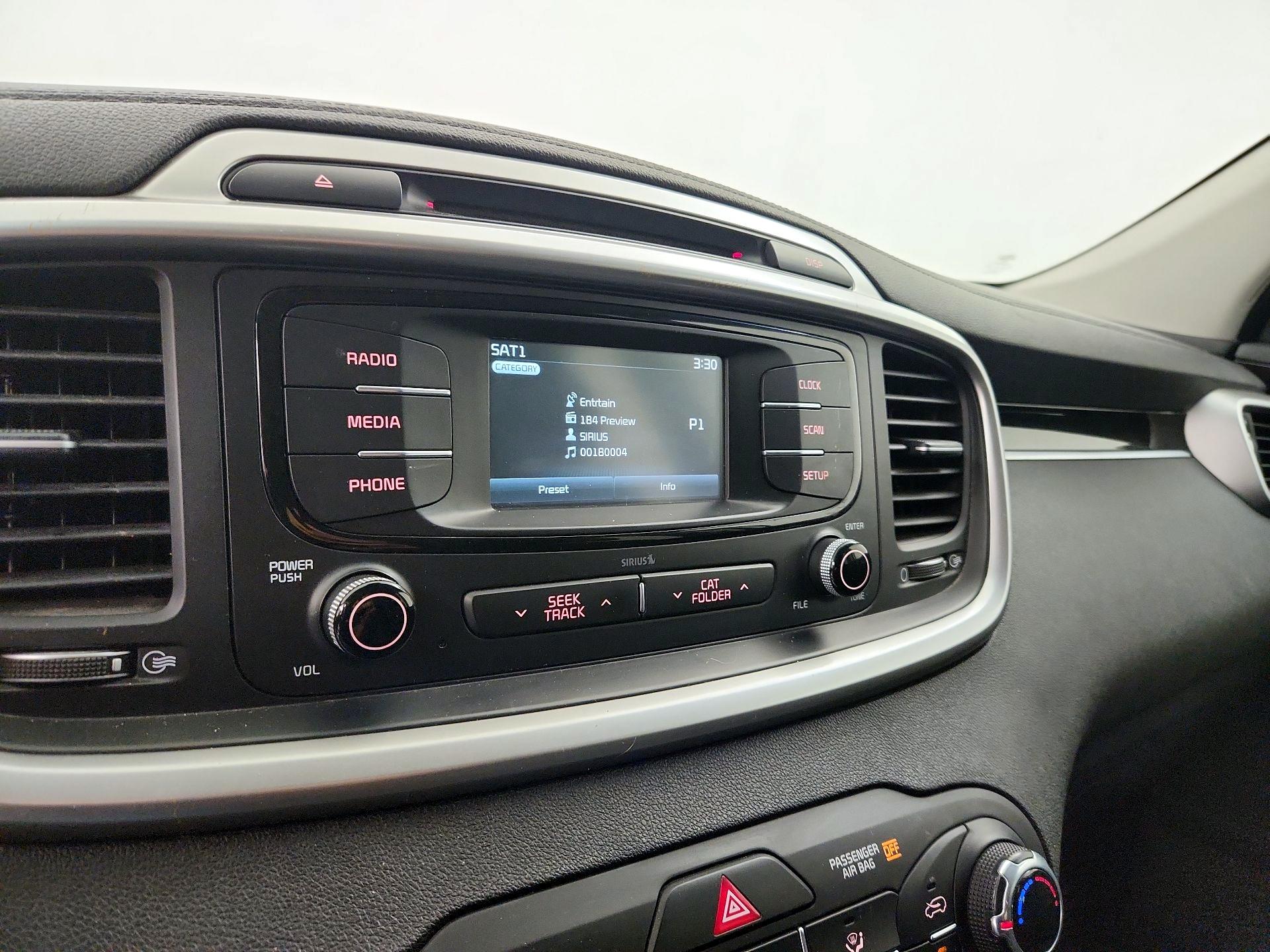 Thumbnail: 2018 Kia Sorento - 13