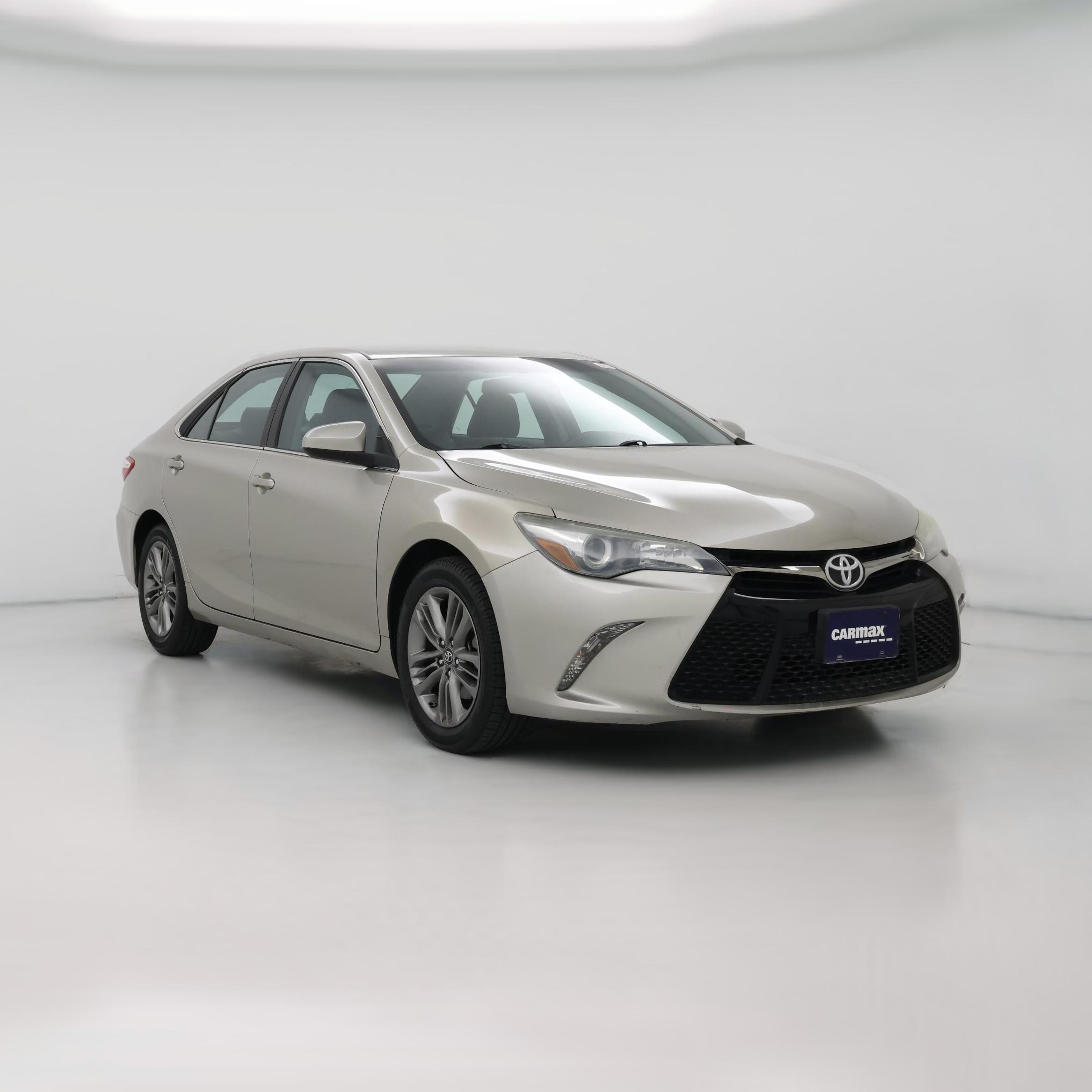 Thumbnail: 2016 Toyota Camry - 1