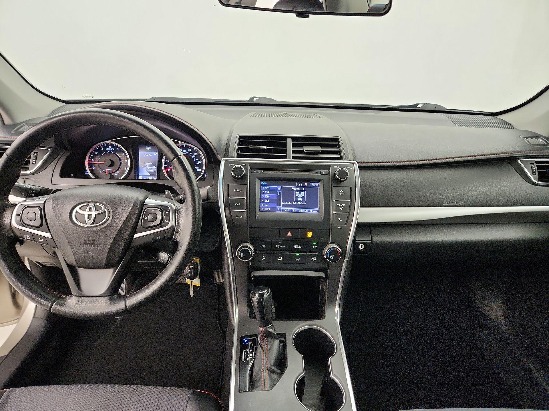 Thumbnail: 2016 Toyota Camry - 9