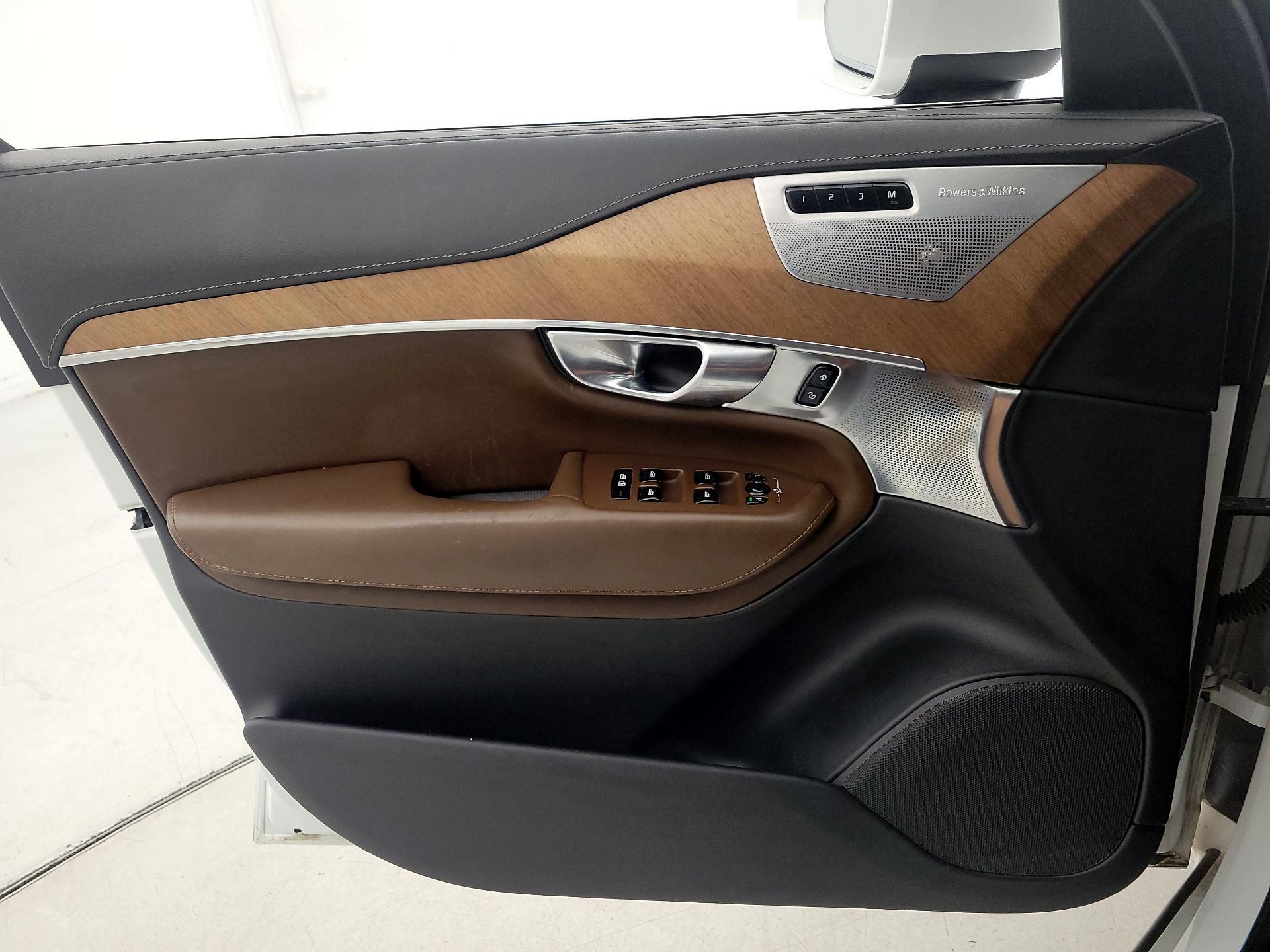 Thumbnail: 2019 Volvo XC90 - 12