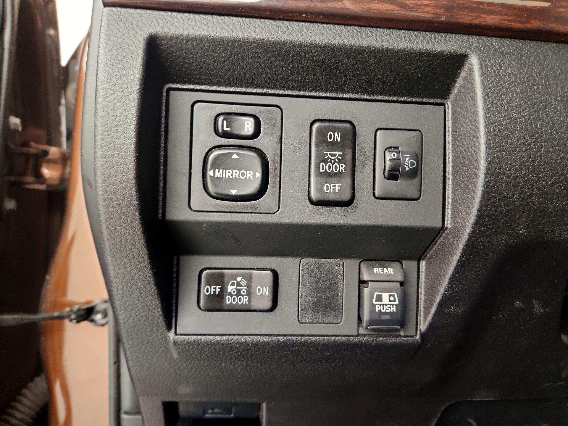 Thumbnail: 2015 Toyota Tundra - 13