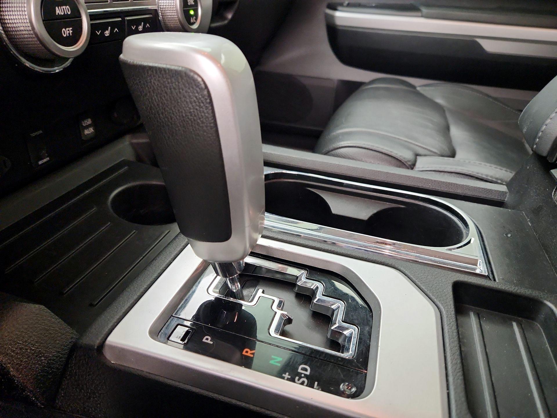 Thumbnail: 2015 Toyota Tundra - 17
