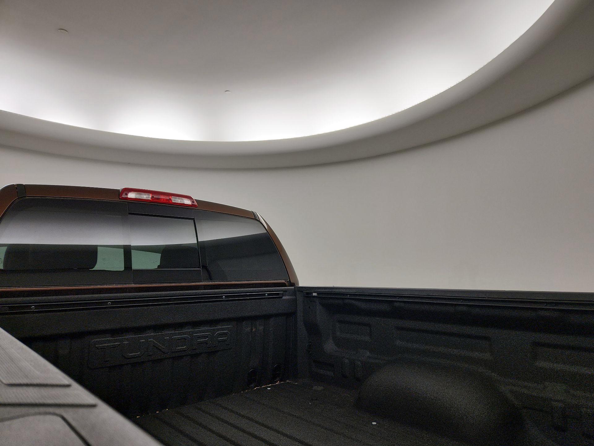 Thumbnail: 2015 Toyota Tundra - 20