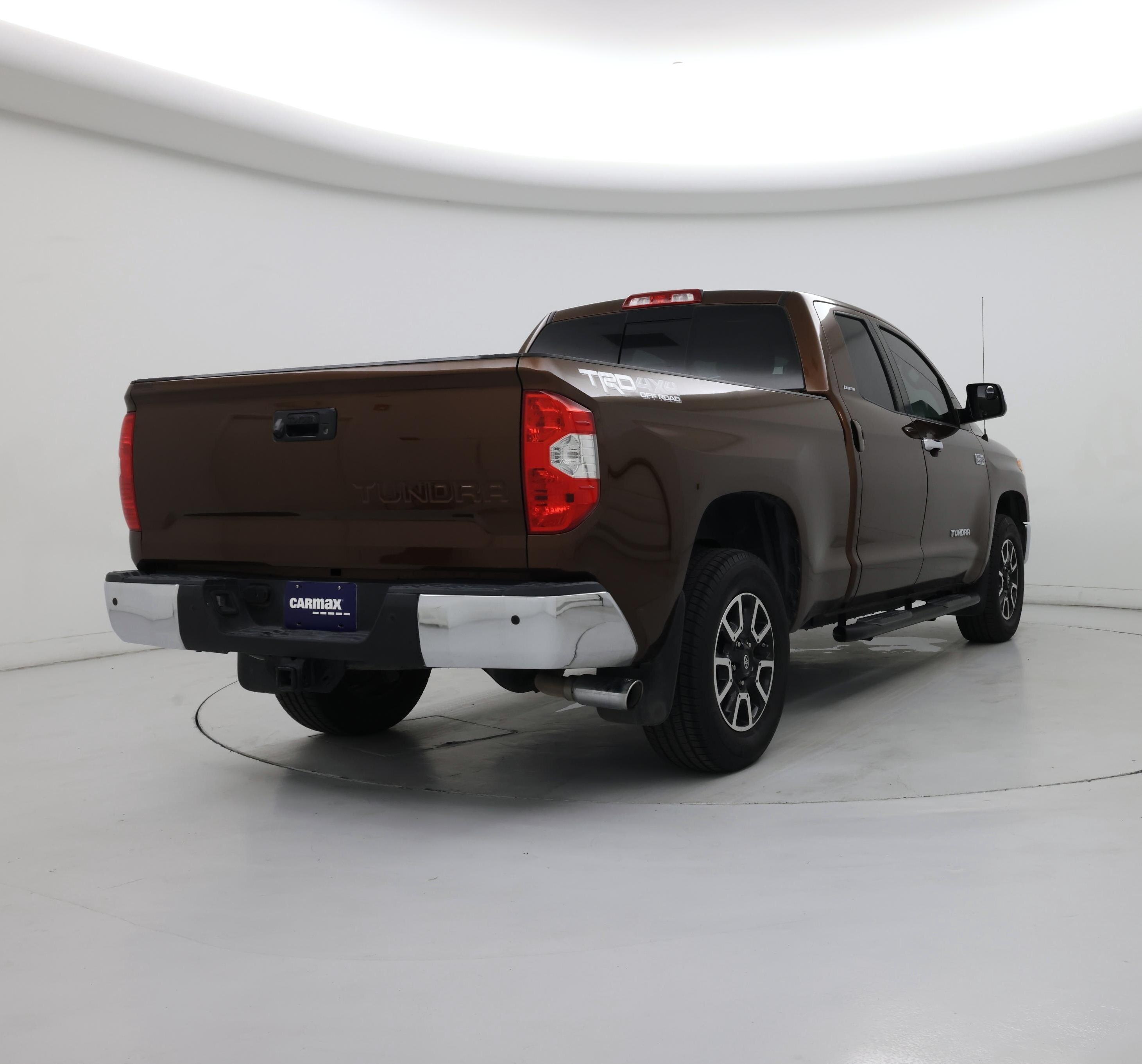 Thumbnail: 2015 Toyota Tundra - 8