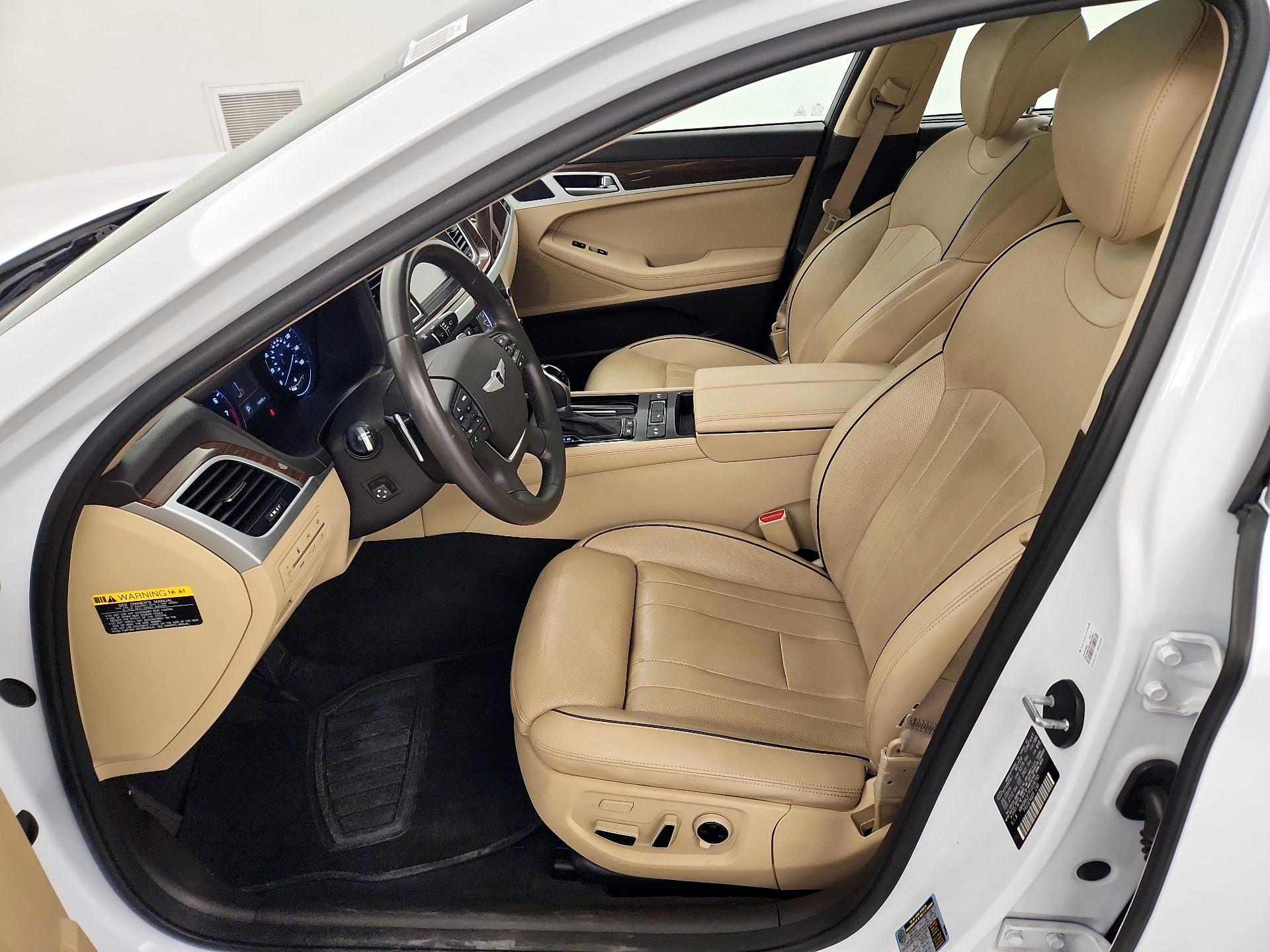 Thumbnail: 2015 Hyundai Genesis - 11