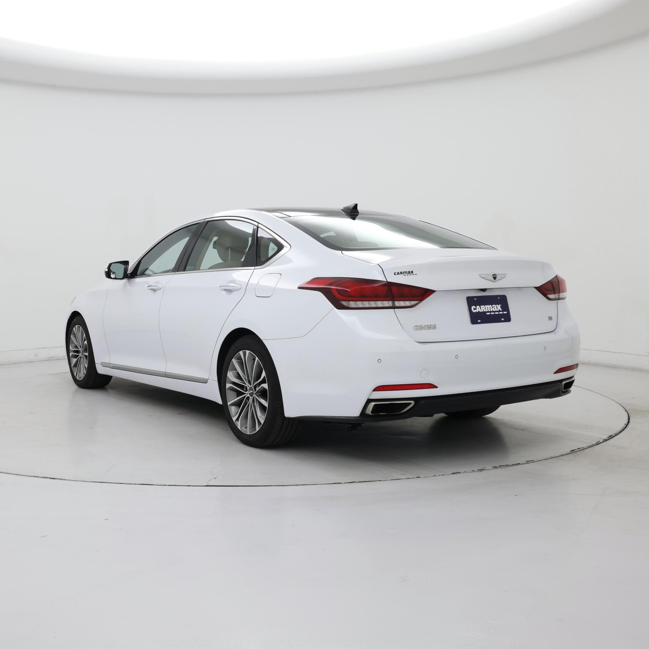 Thumbnail: 2015 Hyundai Genesis - 2