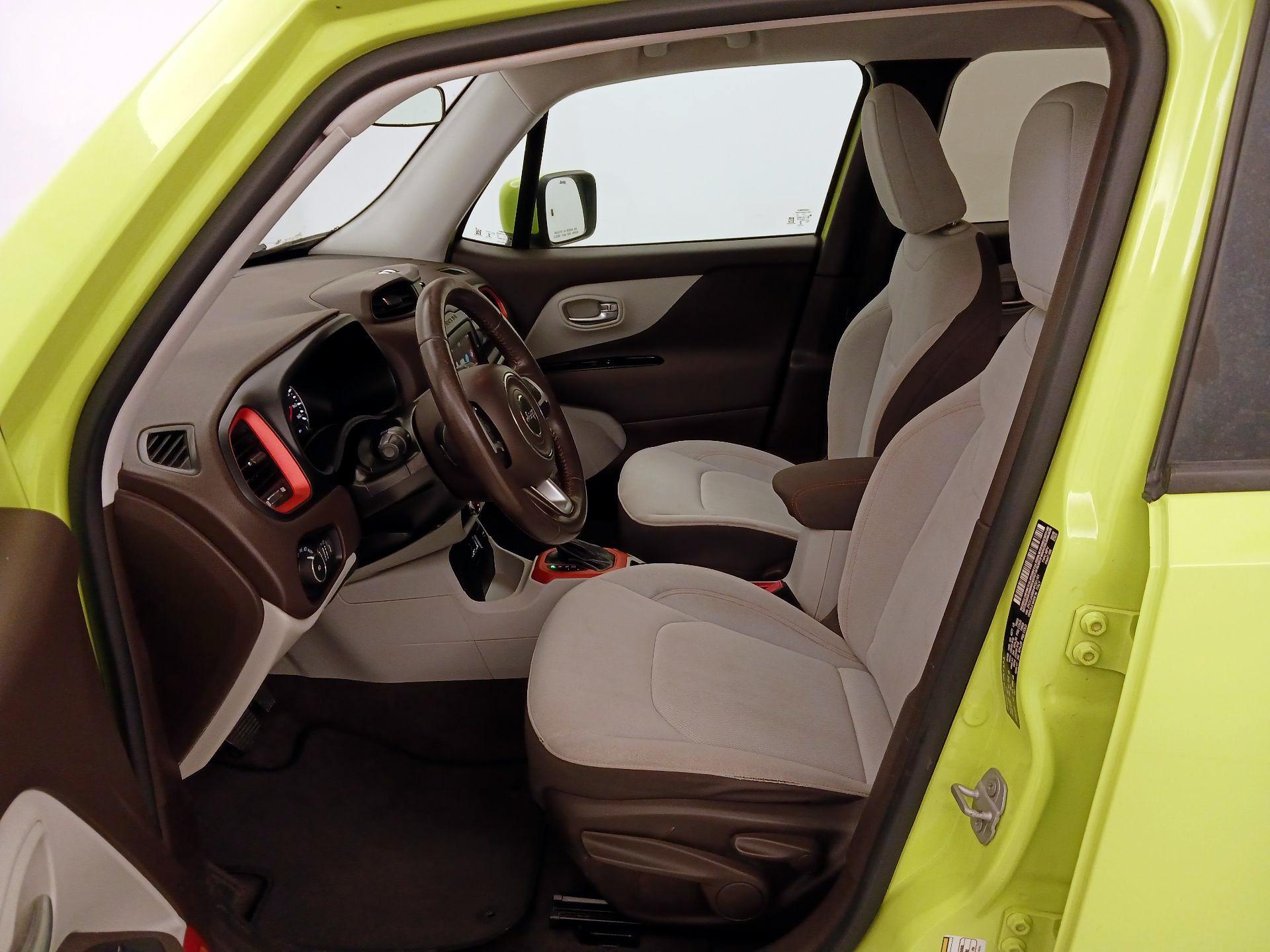 Thumbnail: 2017 Jeep Renegade - 11