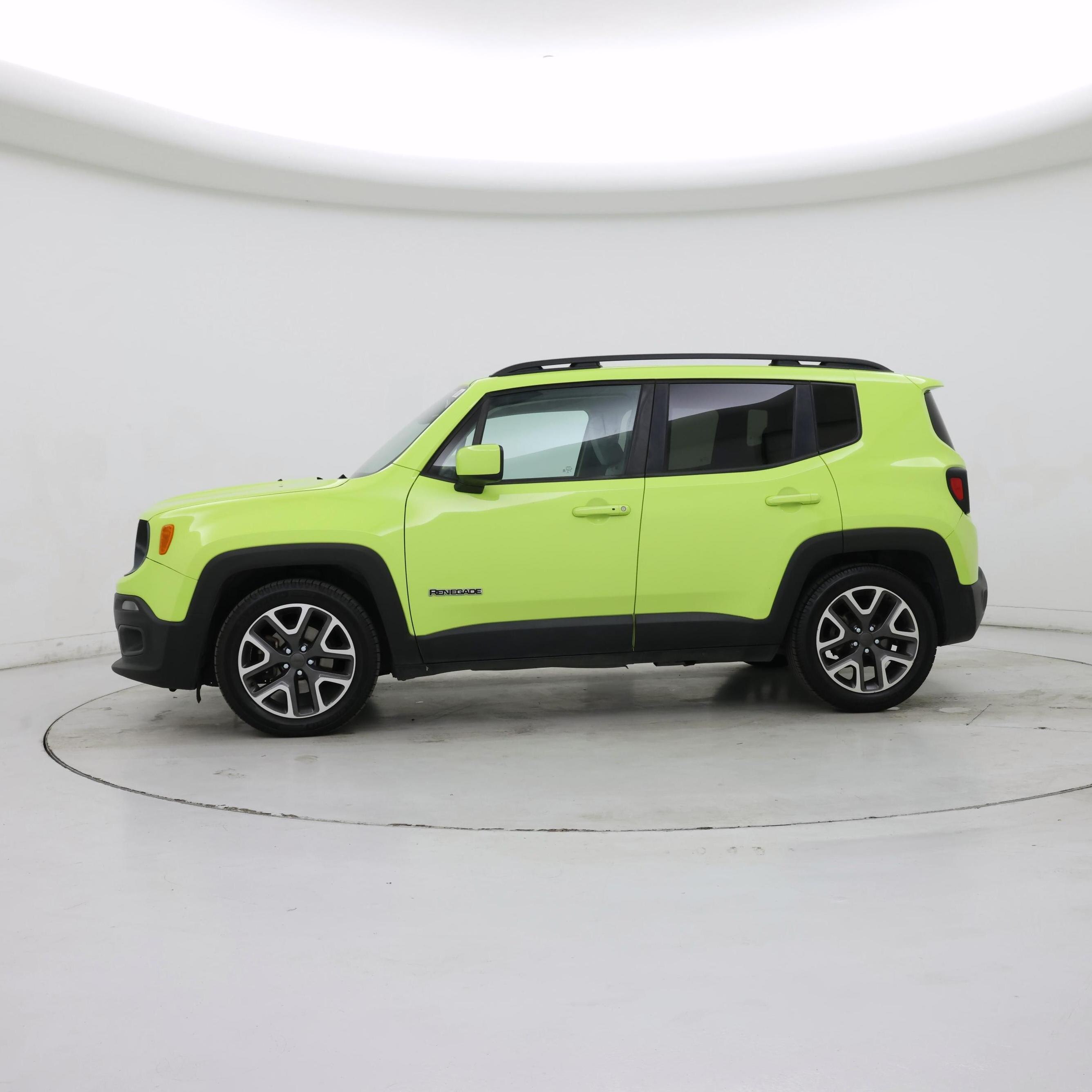 Thumbnail: 2017 Jeep Renegade - 3