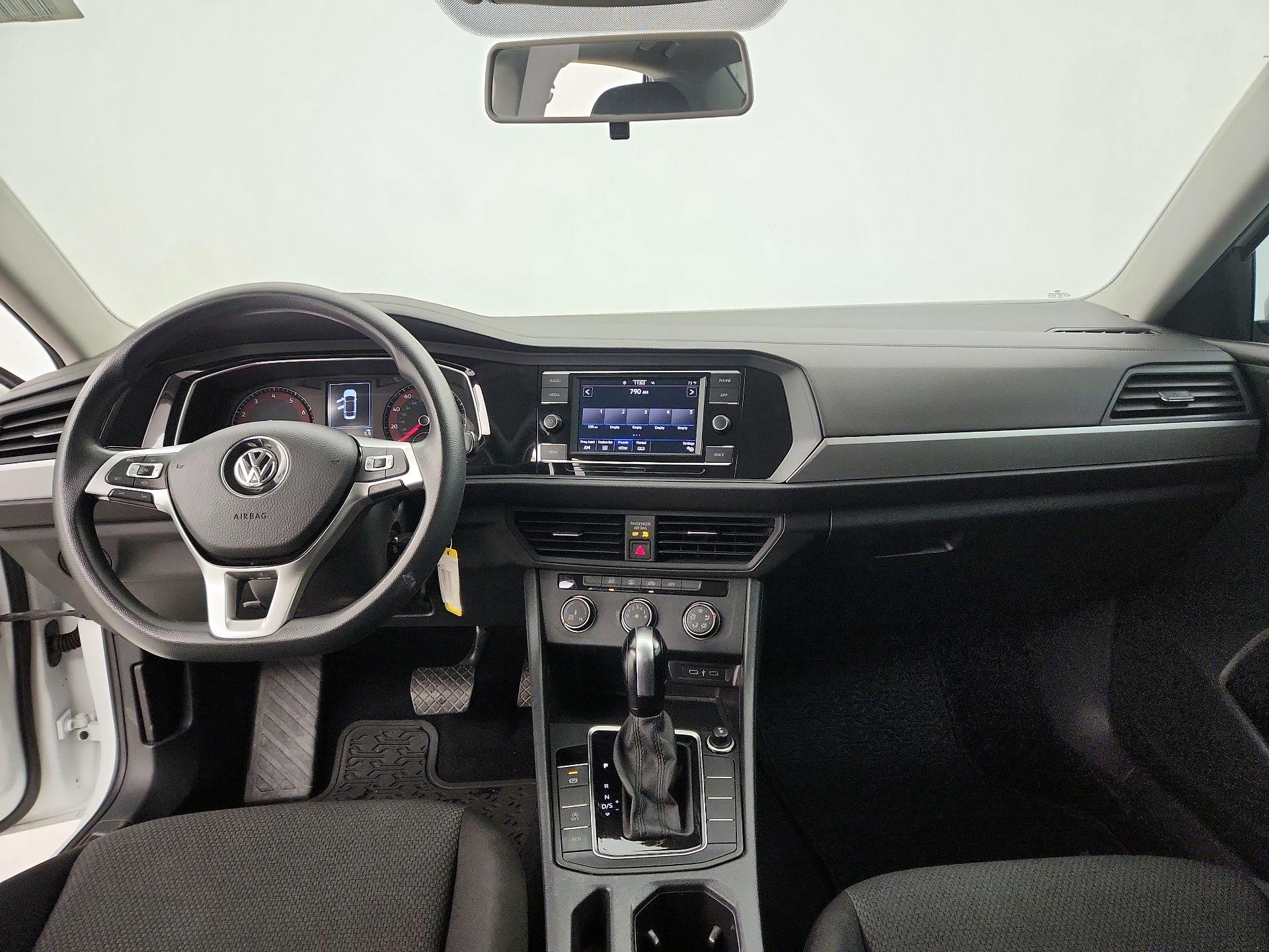 Thumbnail: 2021 Volkswagen Jetta - 9