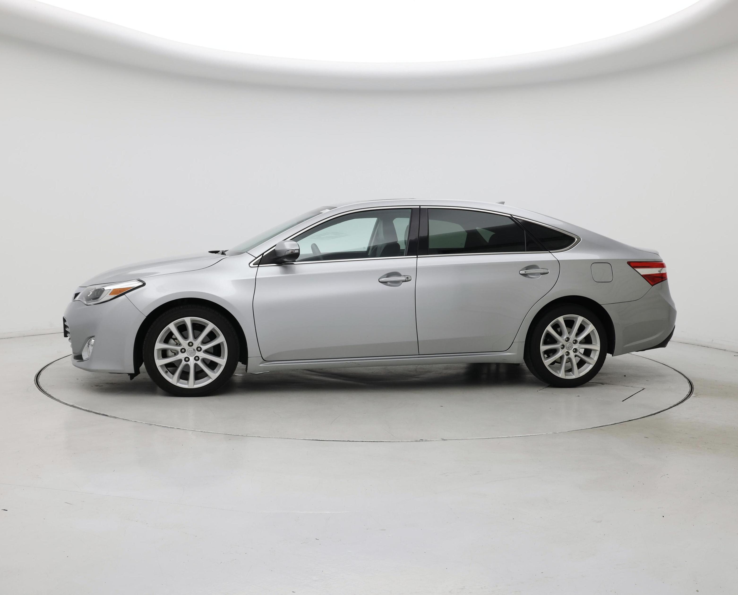 Thumbnail: 2015 Toyota Avalon - 3