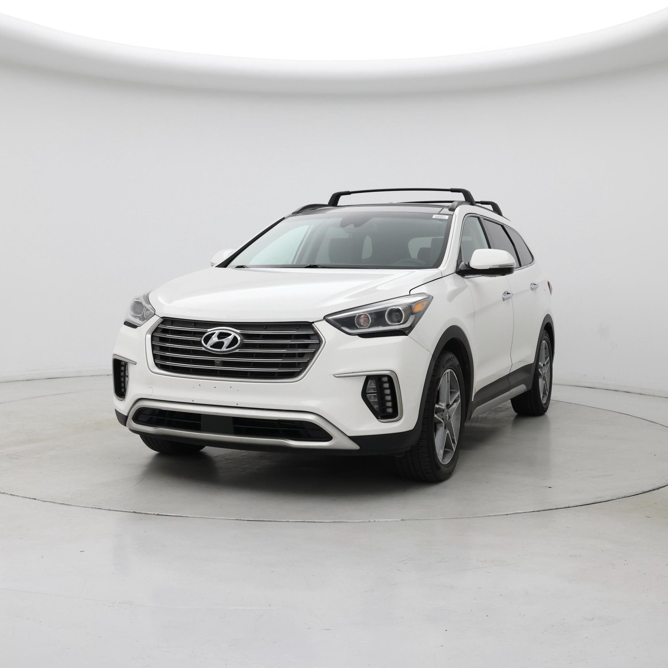 Thumbnail: 2017 Hyundai Santa Fe - 4