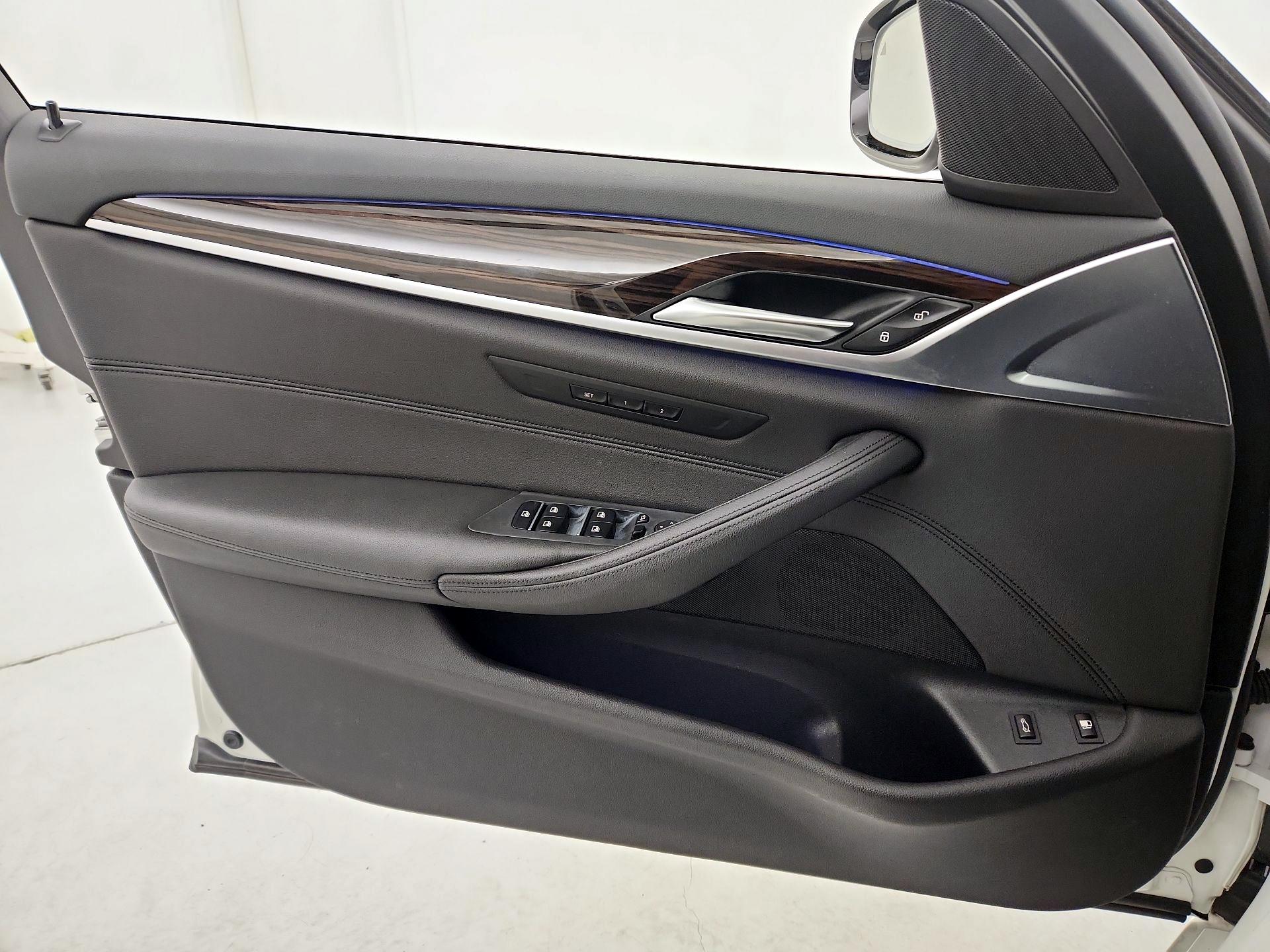 Thumbnail: 2019 BMW 5 Series - 12