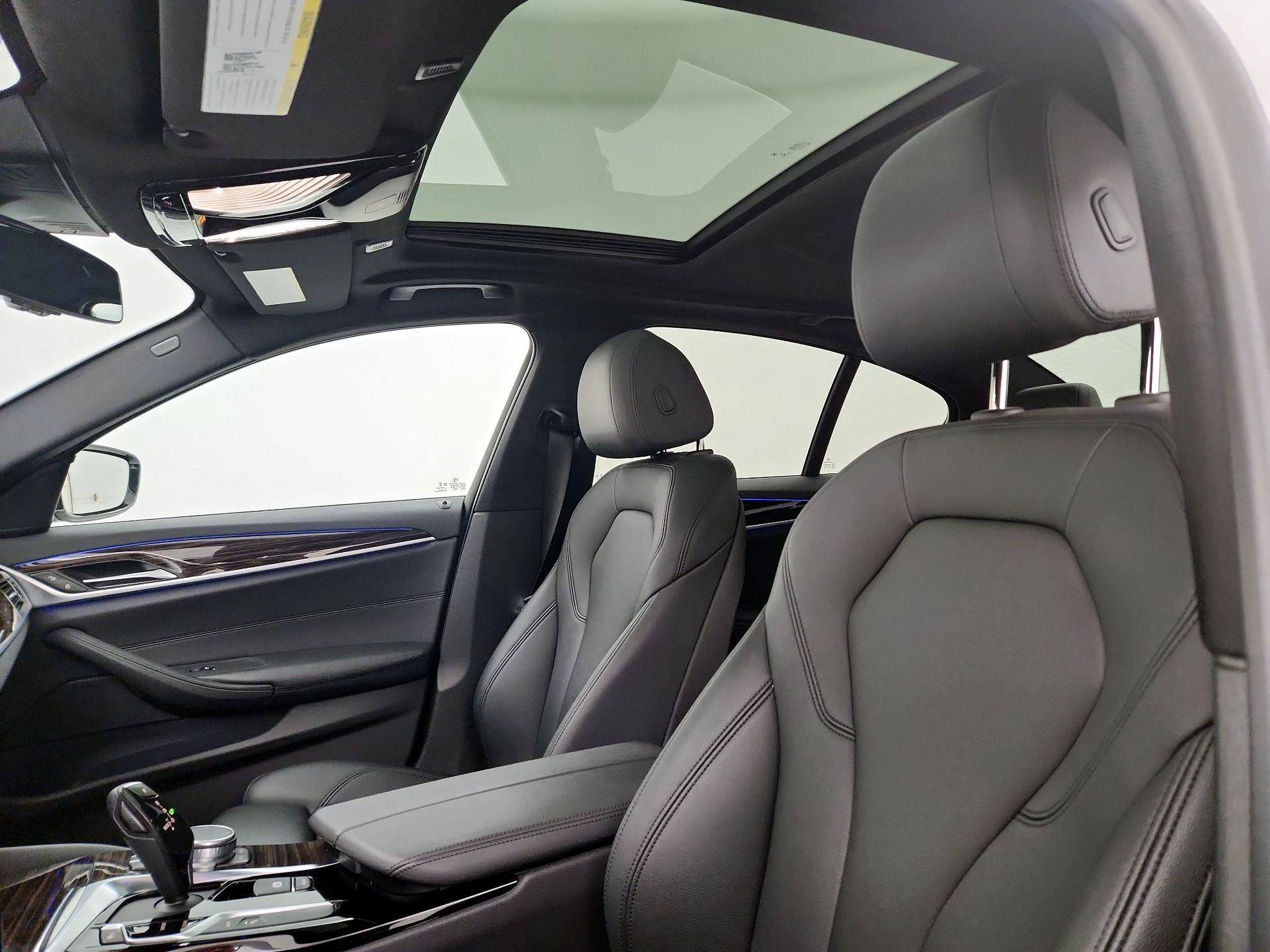 Thumbnail: 2019 BMW 5 Series - 20