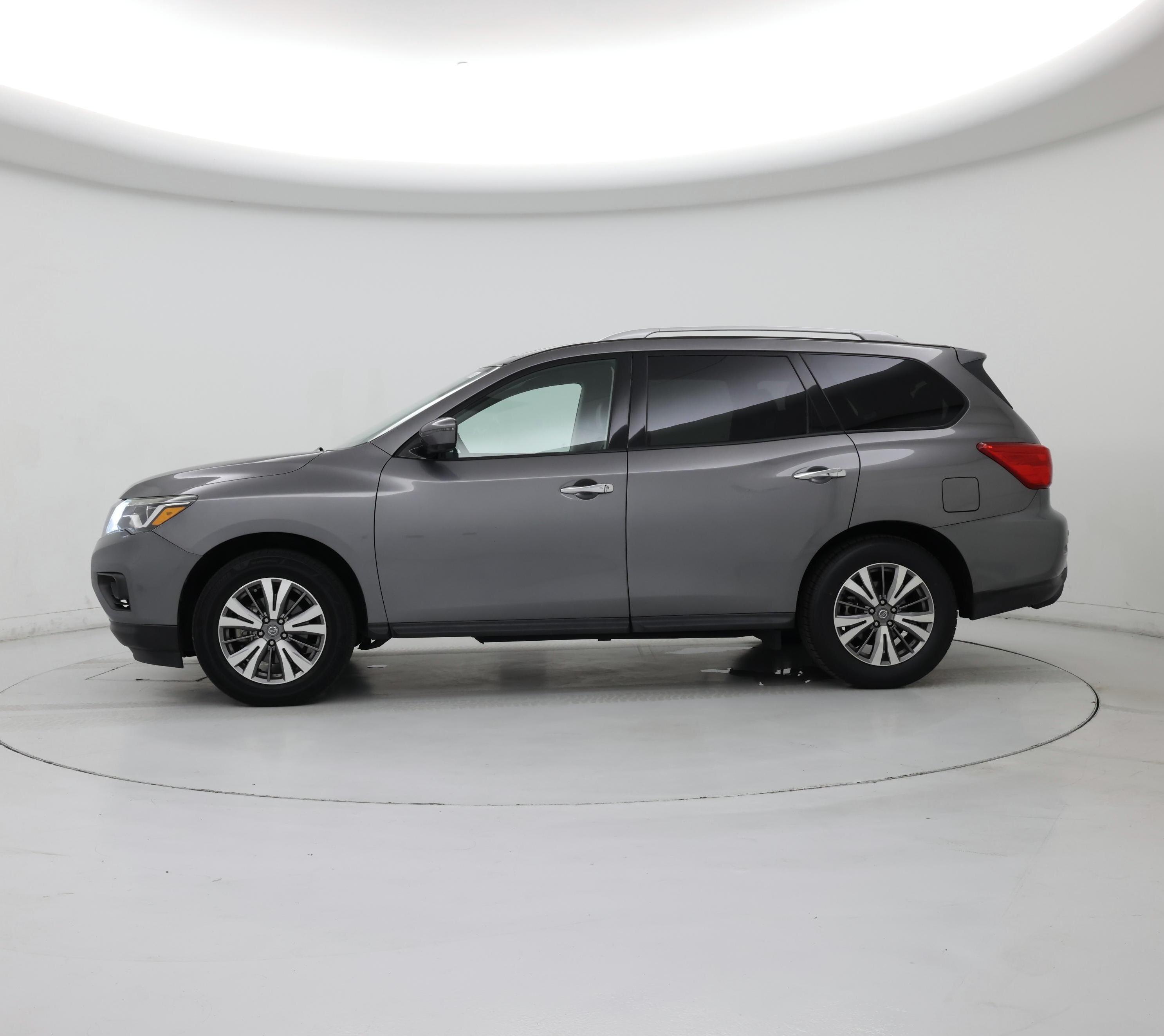 Thumbnail: 2020 Nissan Pathfinder - 3
