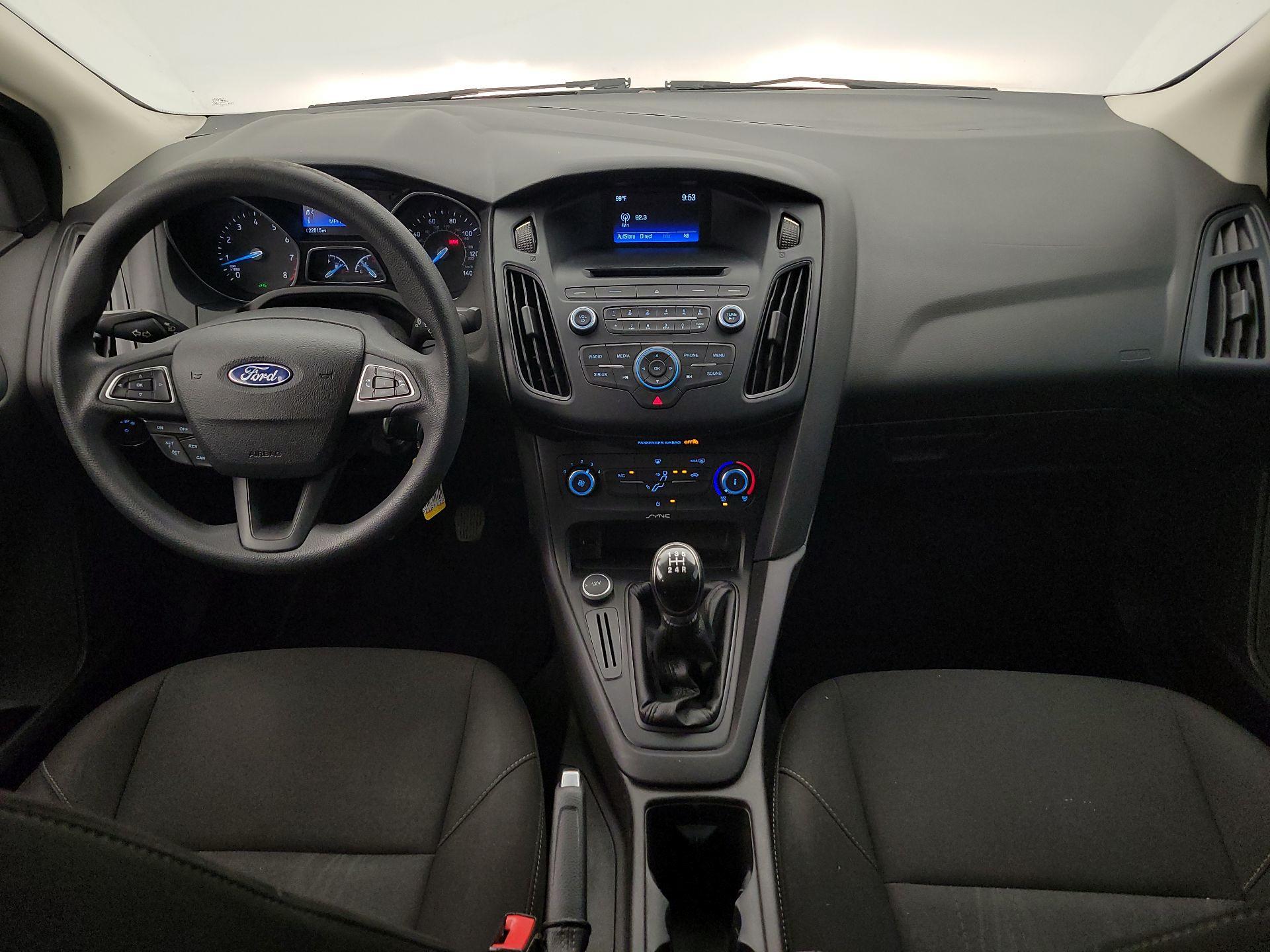 Thumbnail: 2016 Ford Focus - 9