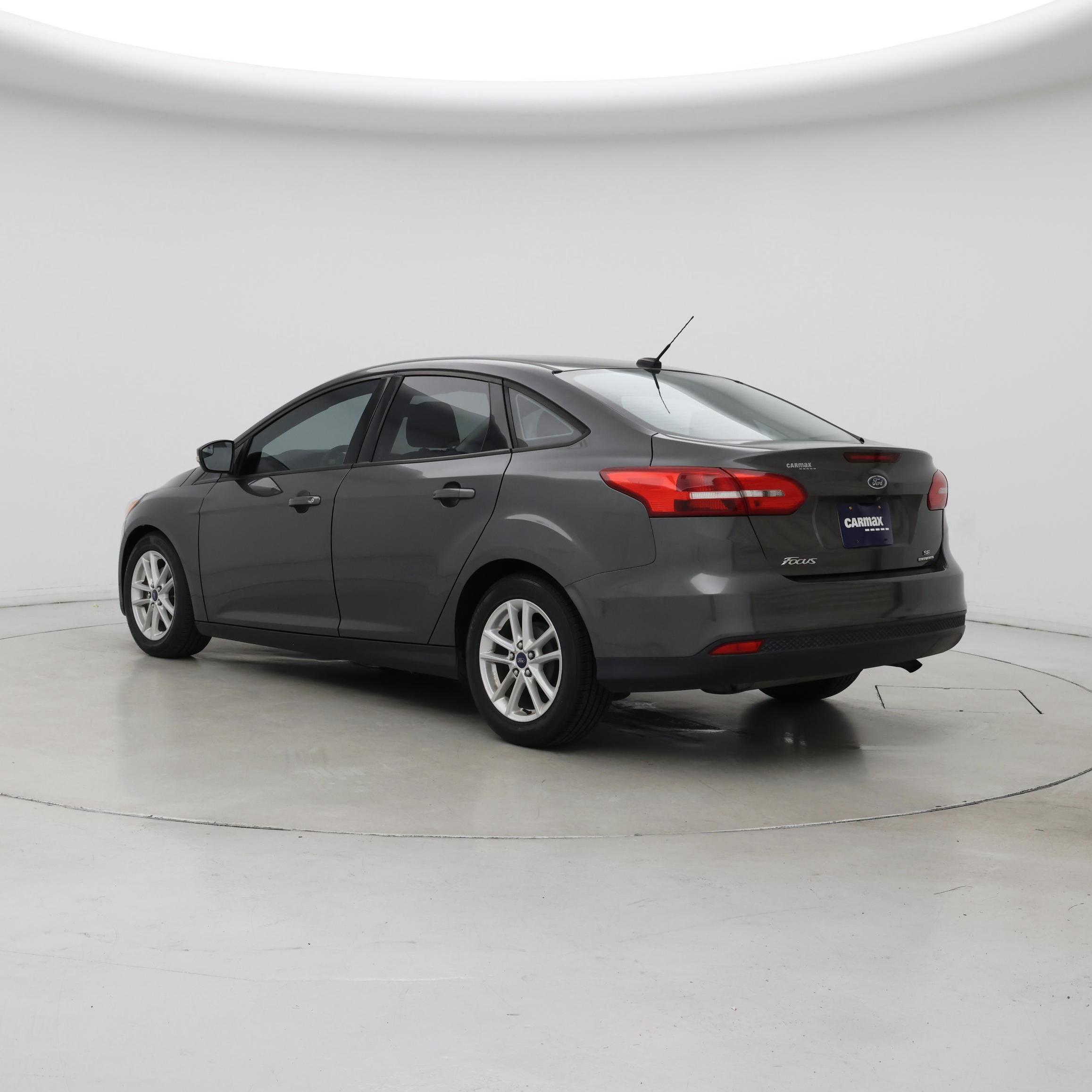 Thumbnail: 2016 Ford Focus - 2