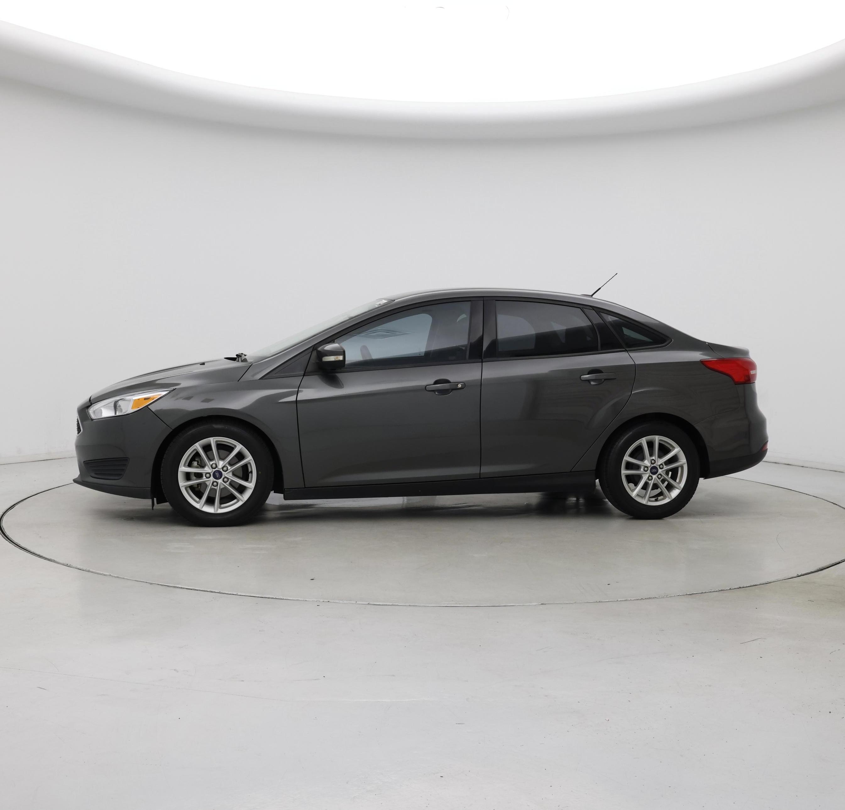 Thumbnail: 2016 Ford Focus - 3