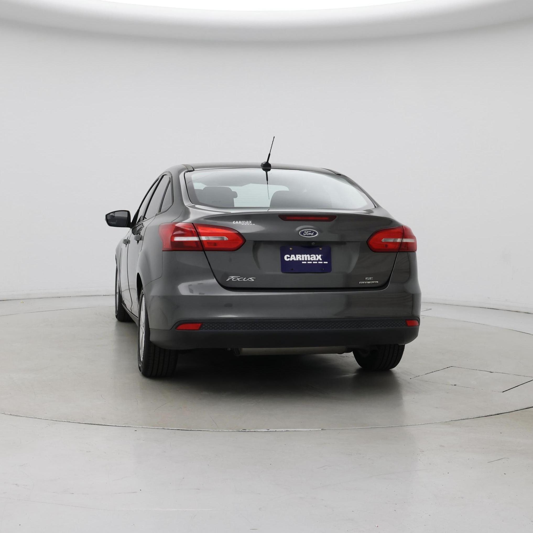 Thumbnail: 2016 Ford Focus - 6