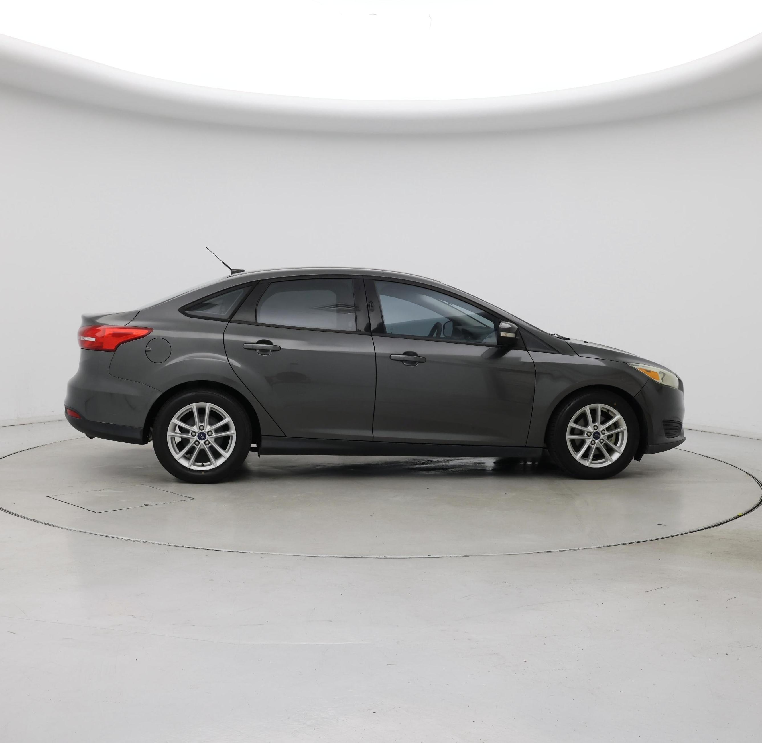 Thumbnail: 2016 Ford Focus - 7