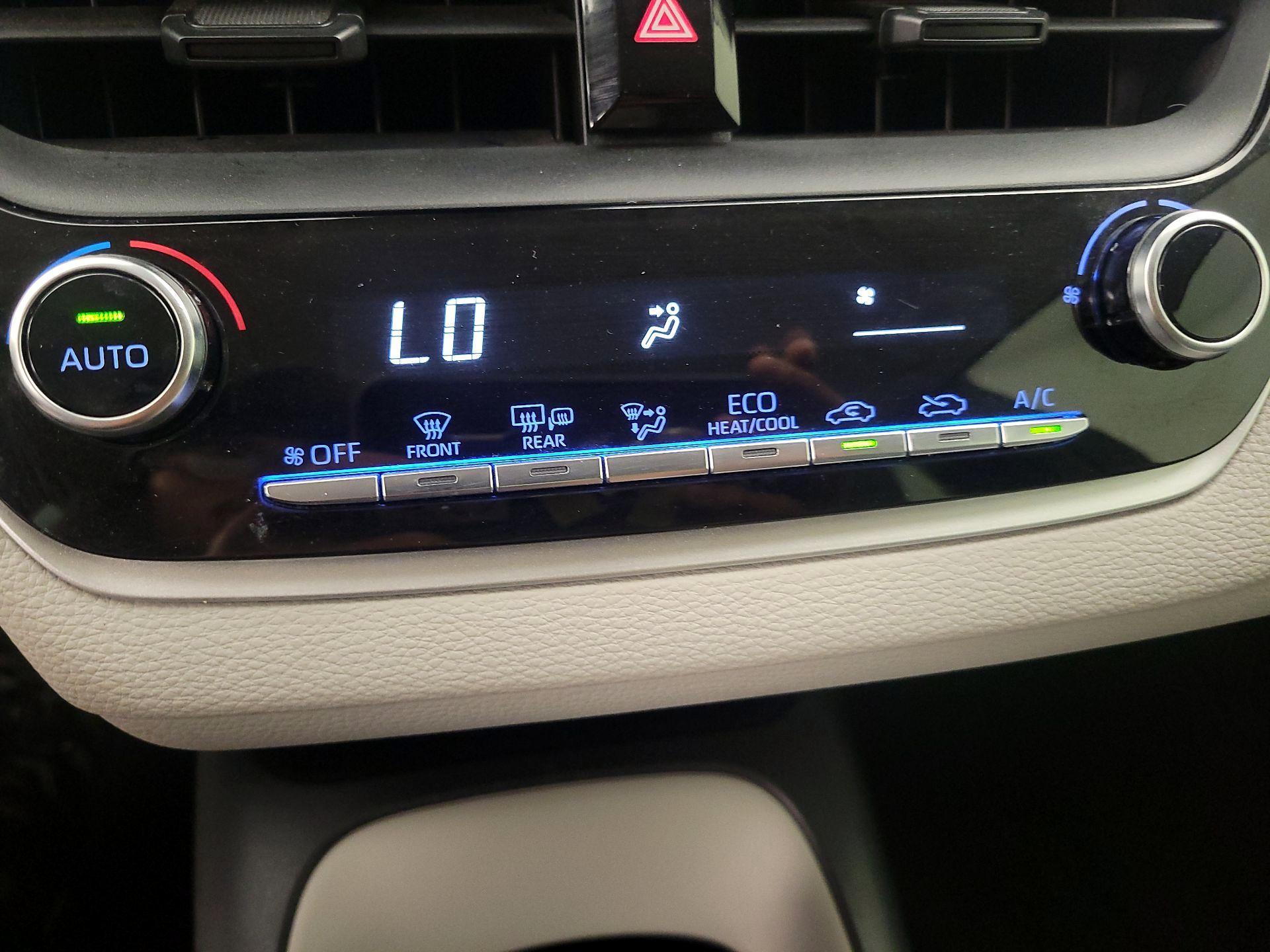 Thumbnail: 2021 Toyota Corolla - 16