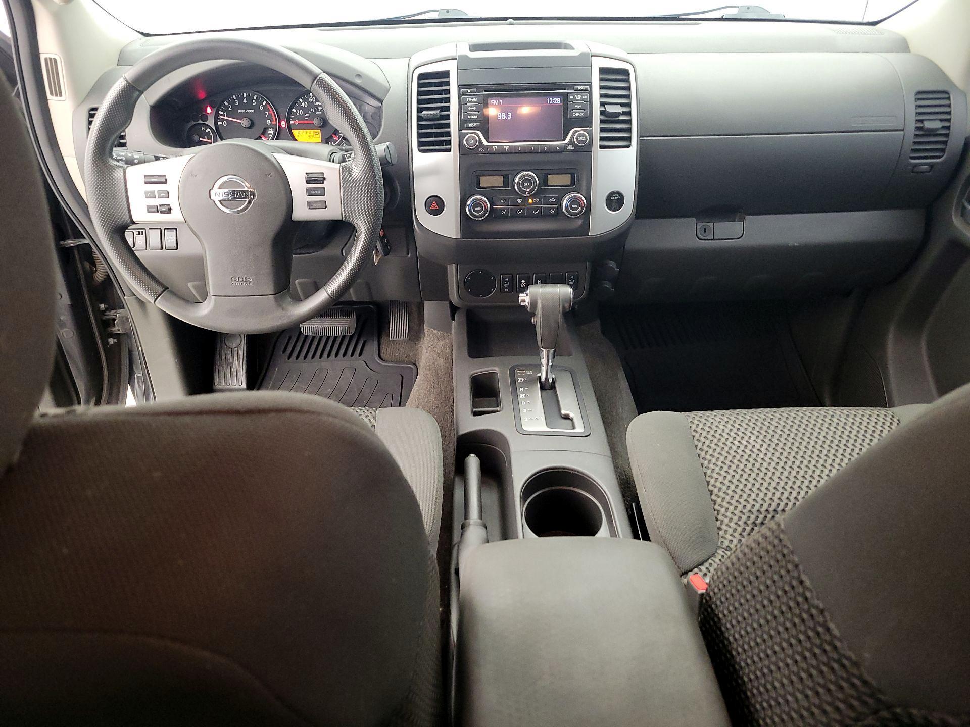 Thumbnail: 2015 Nissan Frontier - 9