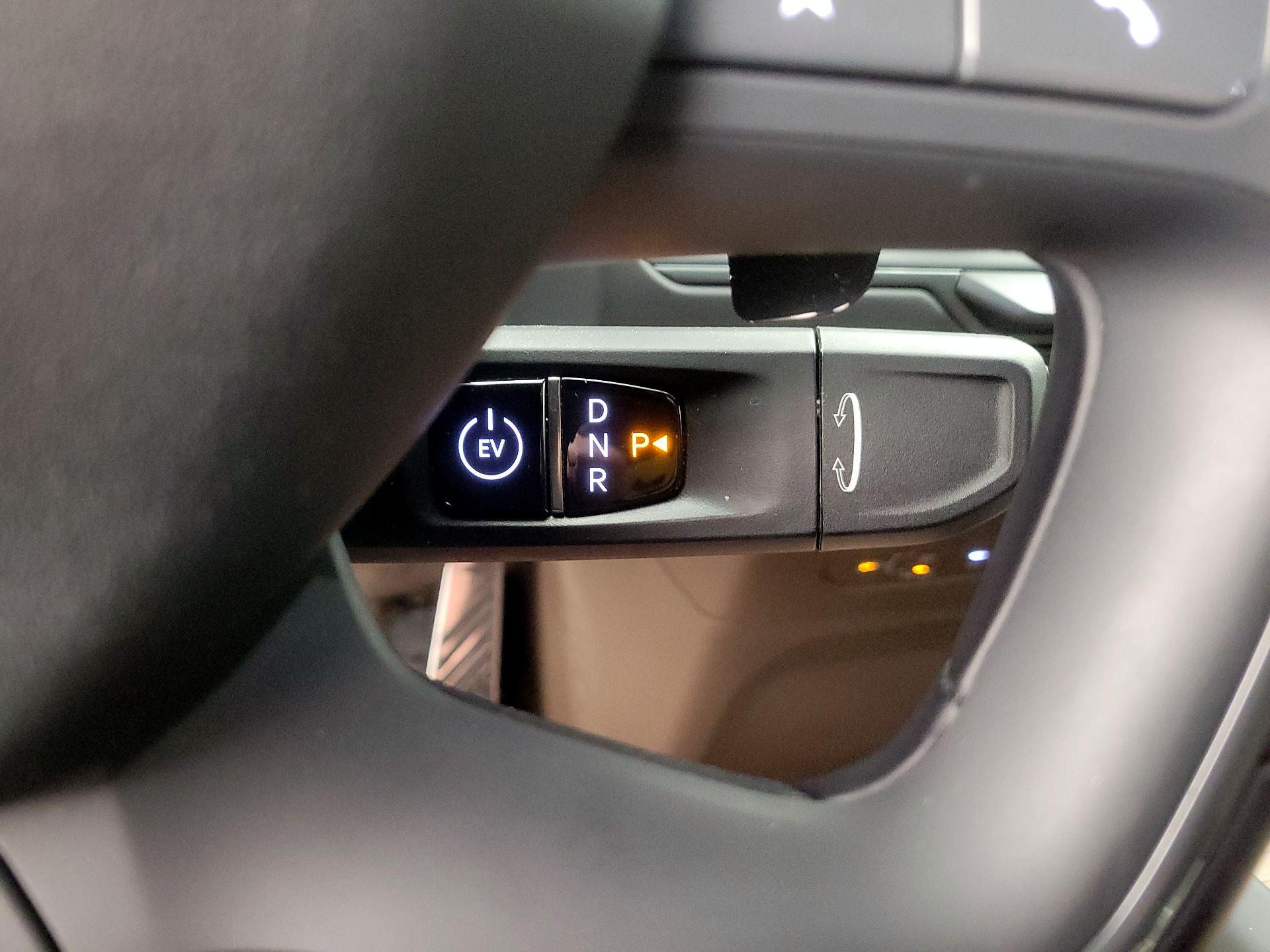 Thumbnail: 2024 Kia EV9 - 18