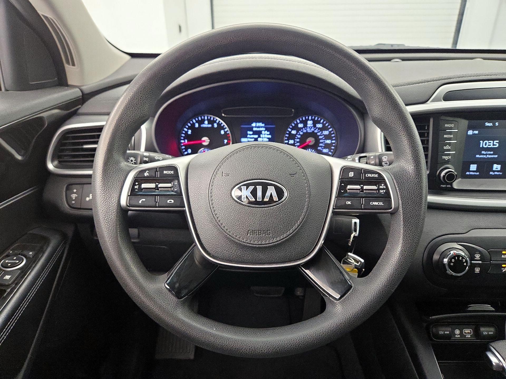 Thumbnail: 2019 Kia Sorento - 10