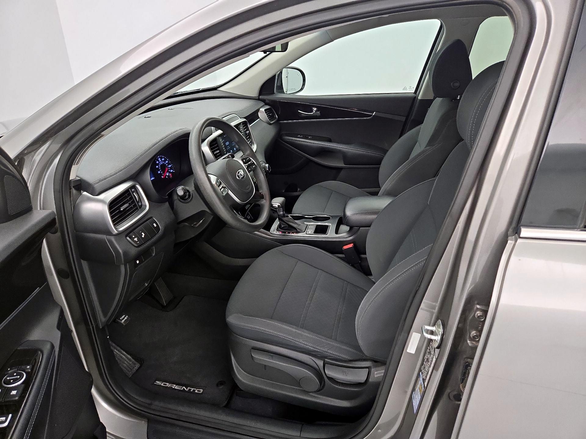 Thumbnail: 2019 Kia Sorento - 11