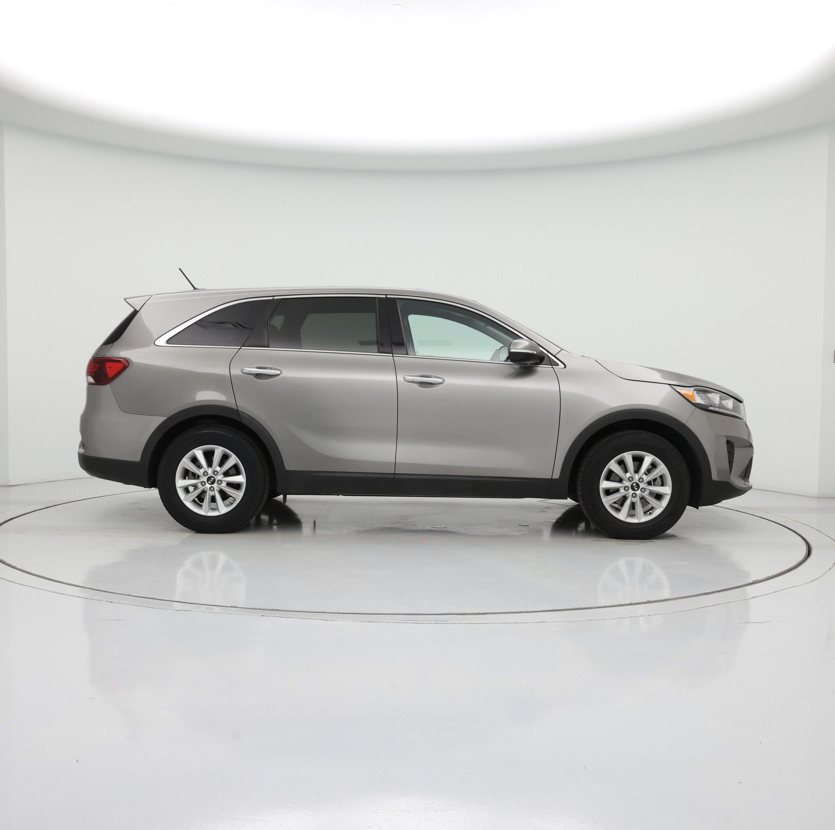 Thumbnail: 2019 Kia Sorento - 7