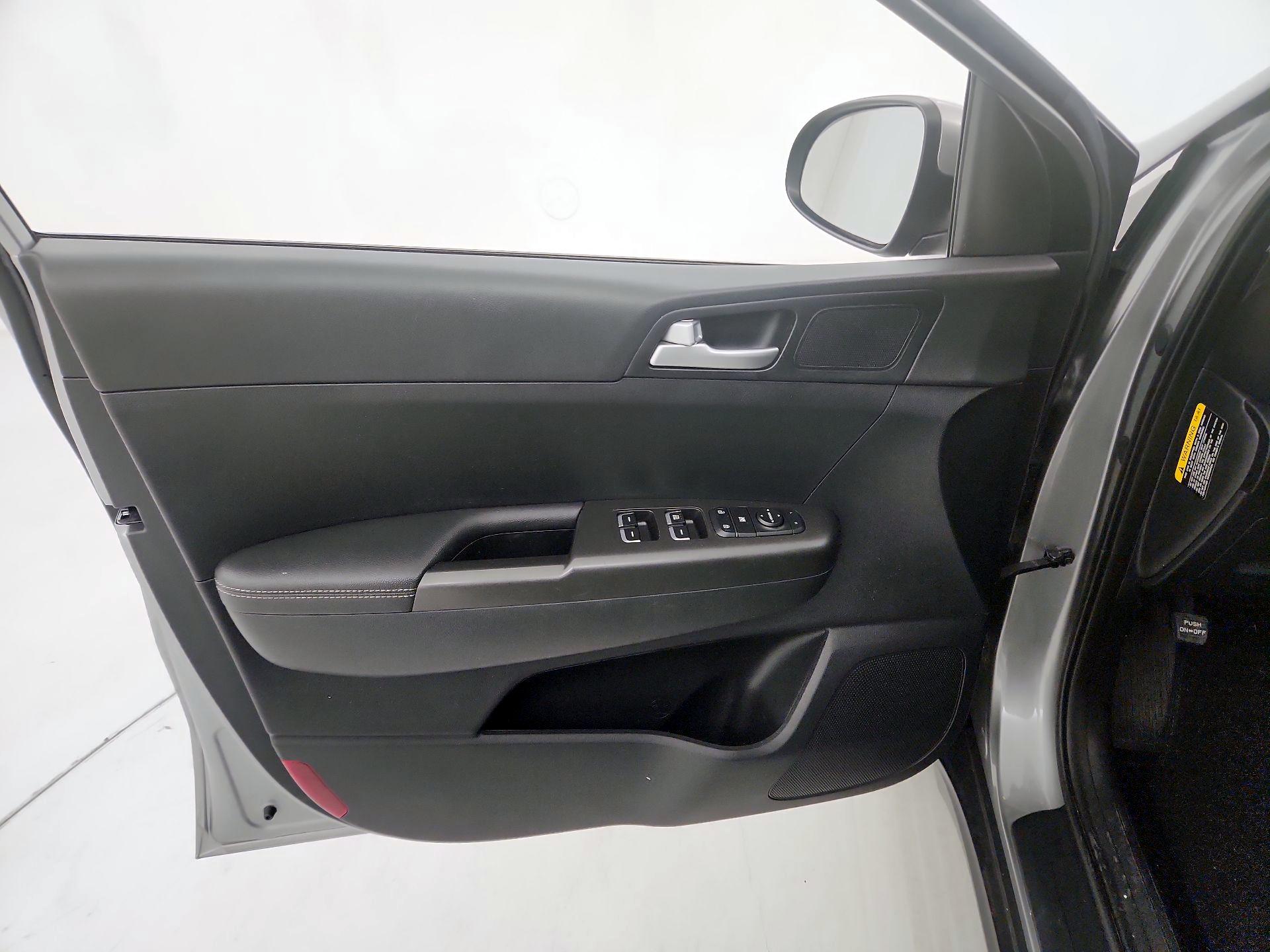 Thumbnail: 2021 Kia Sportage - 12
