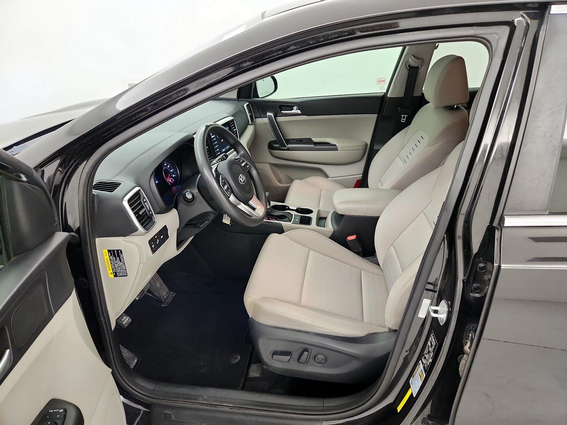 Thumbnail: 2020 Kia Sportage - 11