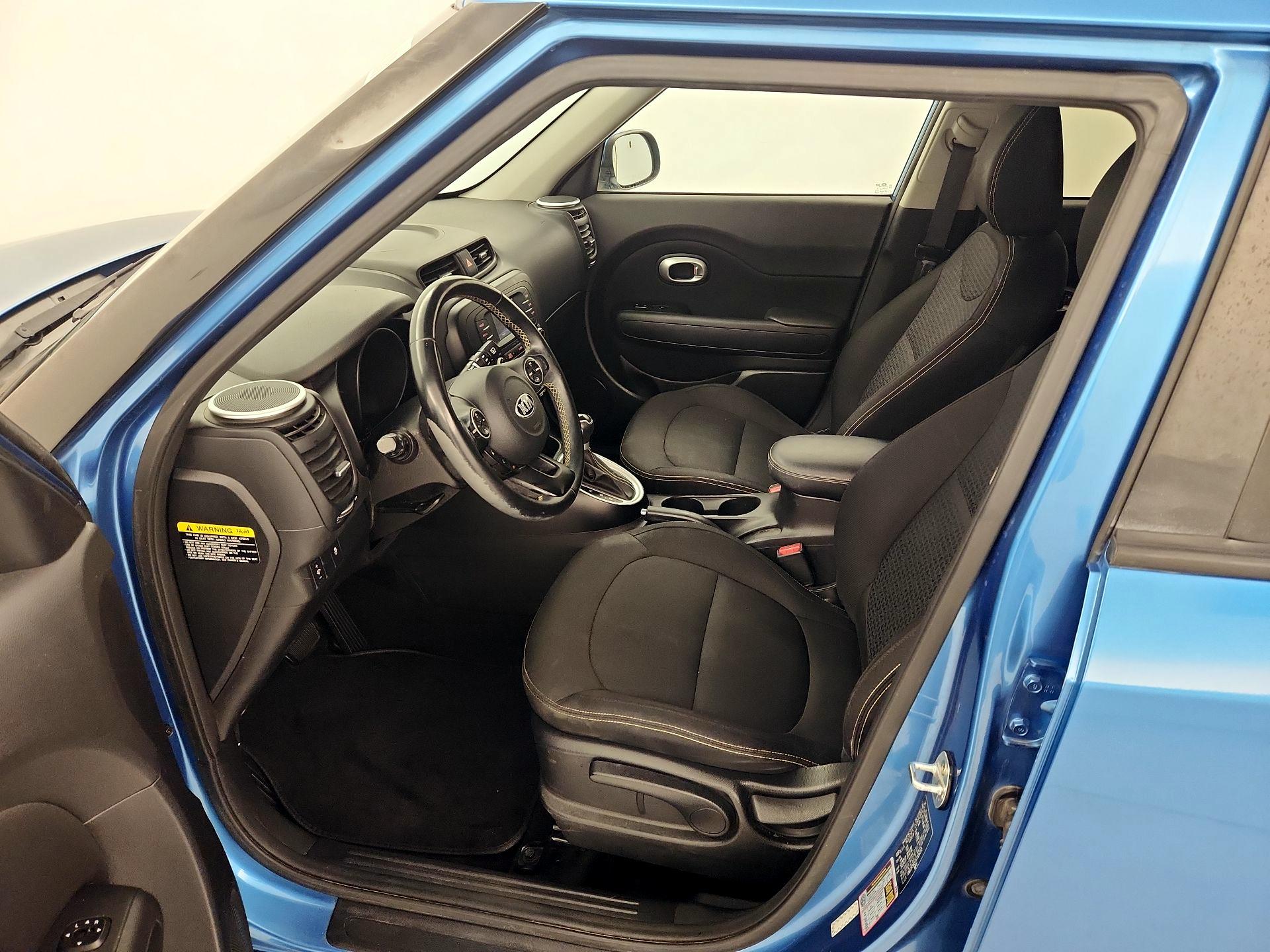 Thumbnail: 2016 Kia Soul - 11