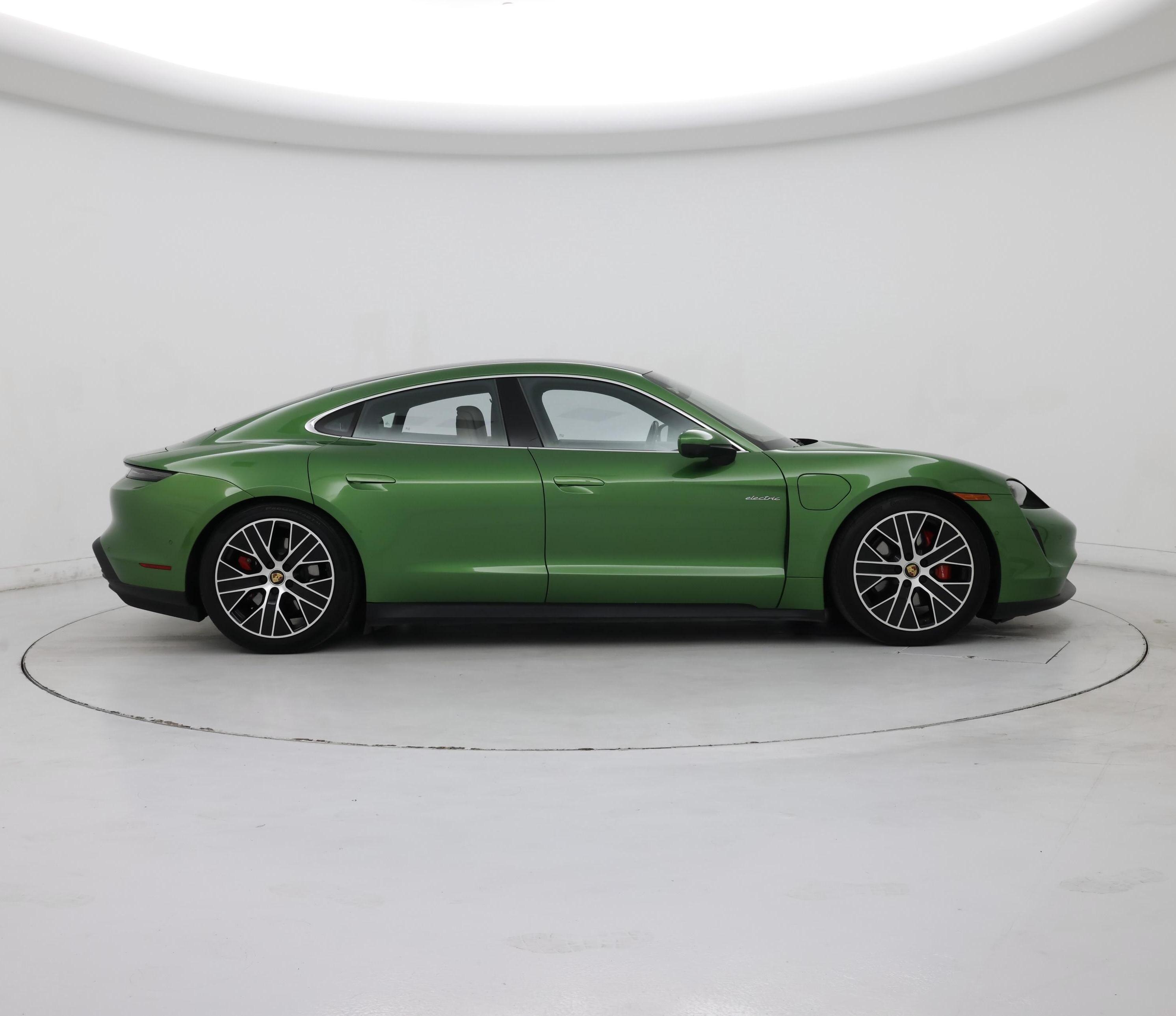Thumbnail: 2021 Porsche Taycan - 7