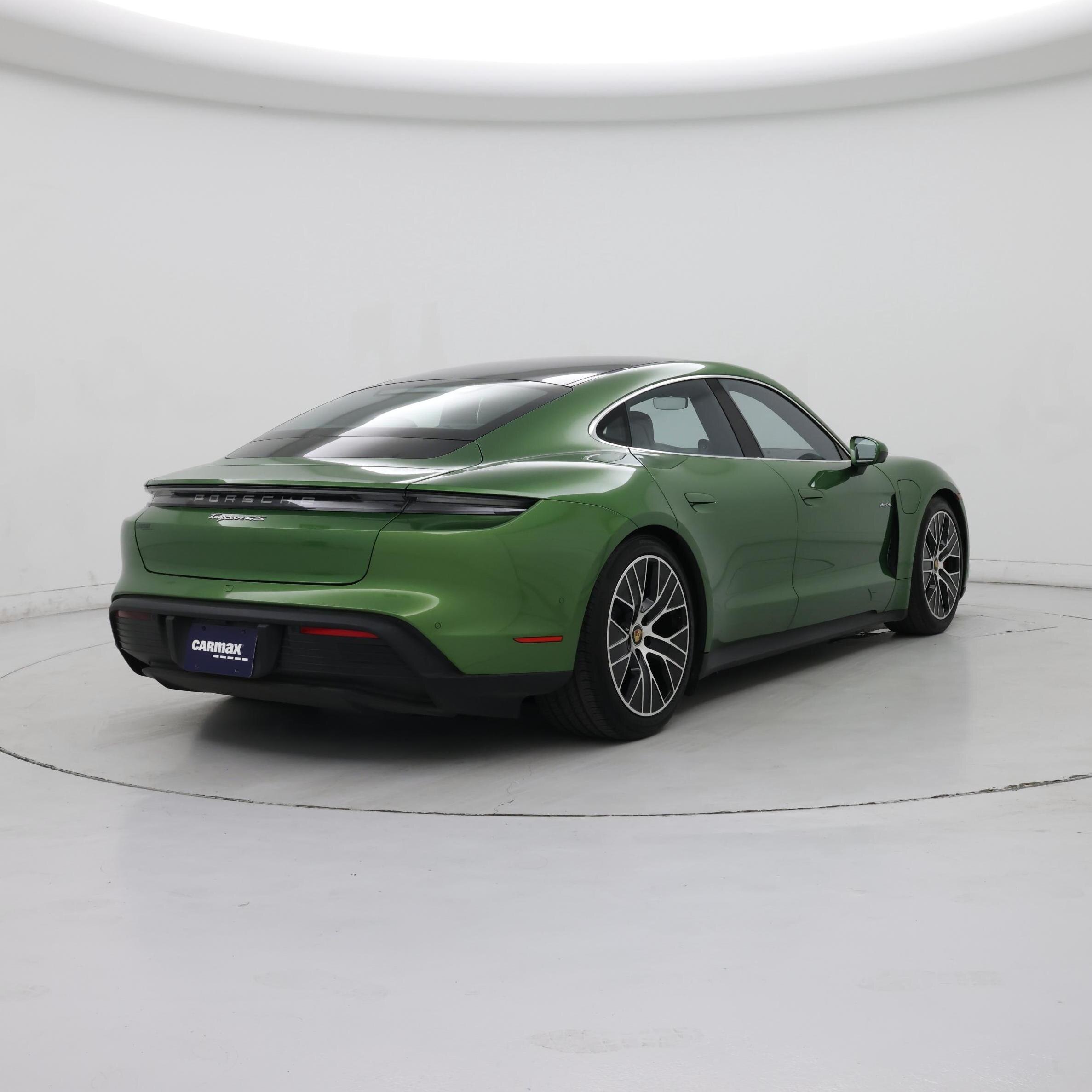 Thumbnail: 2021 Porsche Taycan - 8