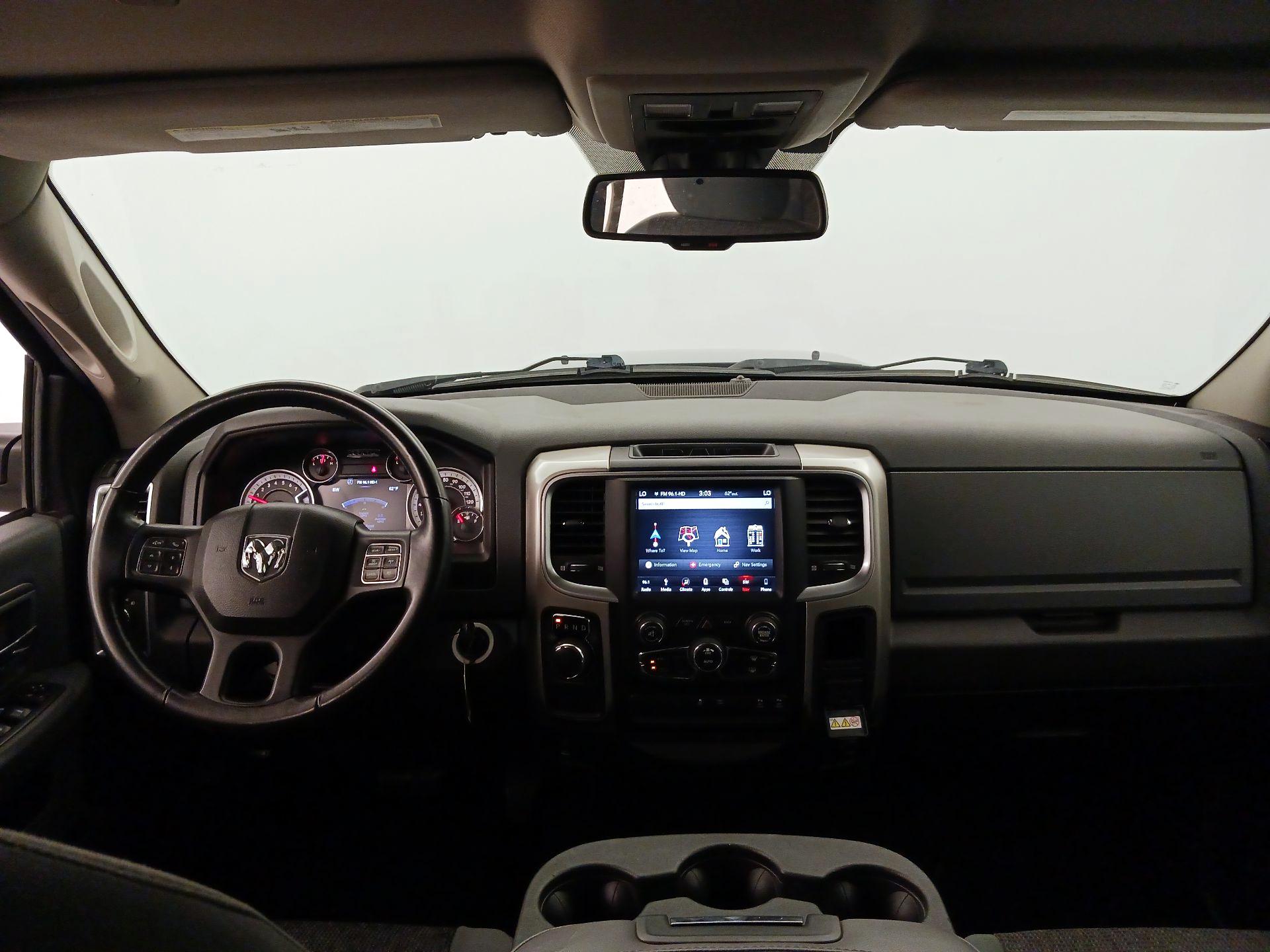 Thumbnail: 2019 RAM 1500 Classic - 9